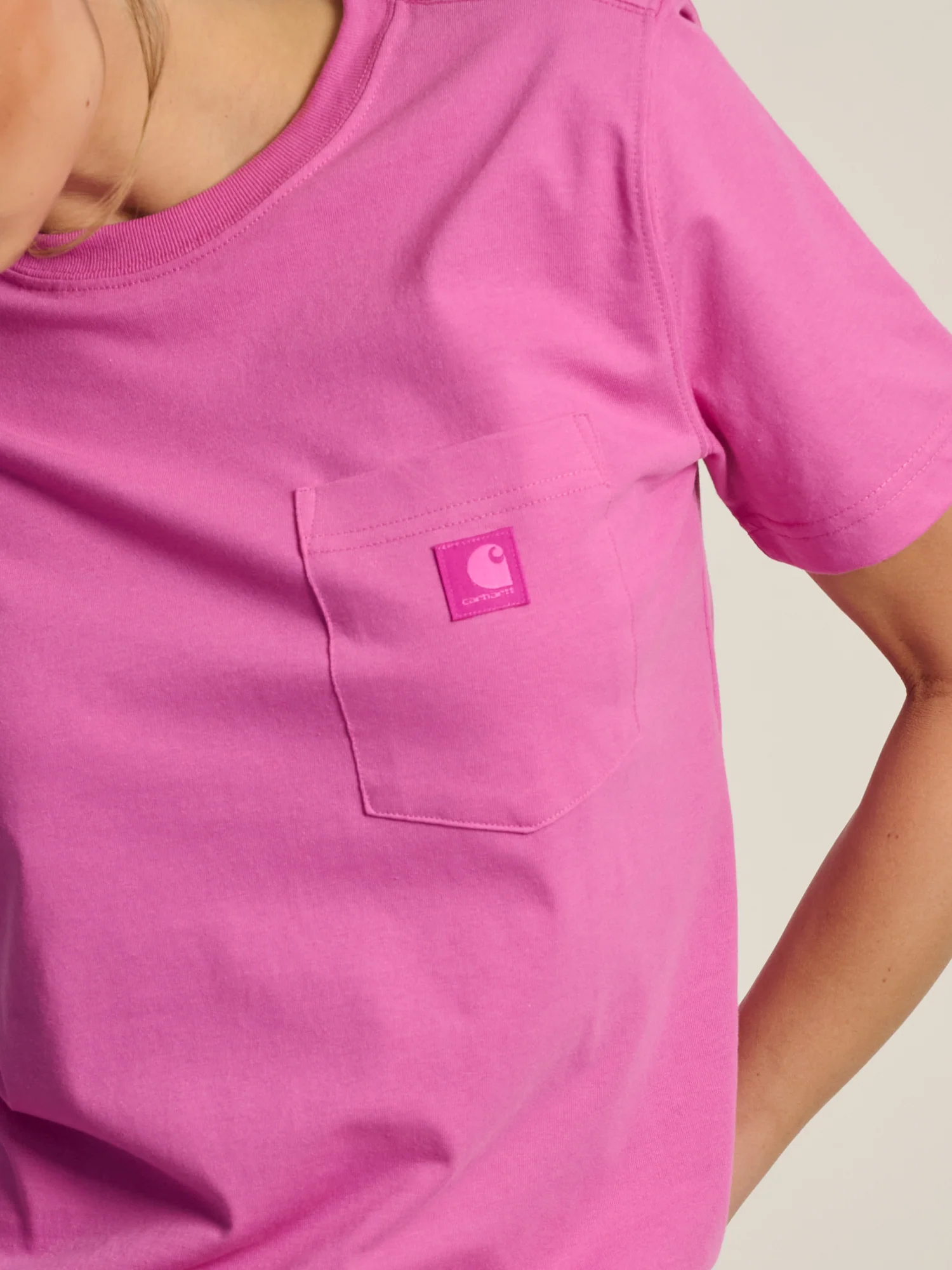 CARHARTT IRVINE RELAXED TEE - FUSCHIA - Image 4