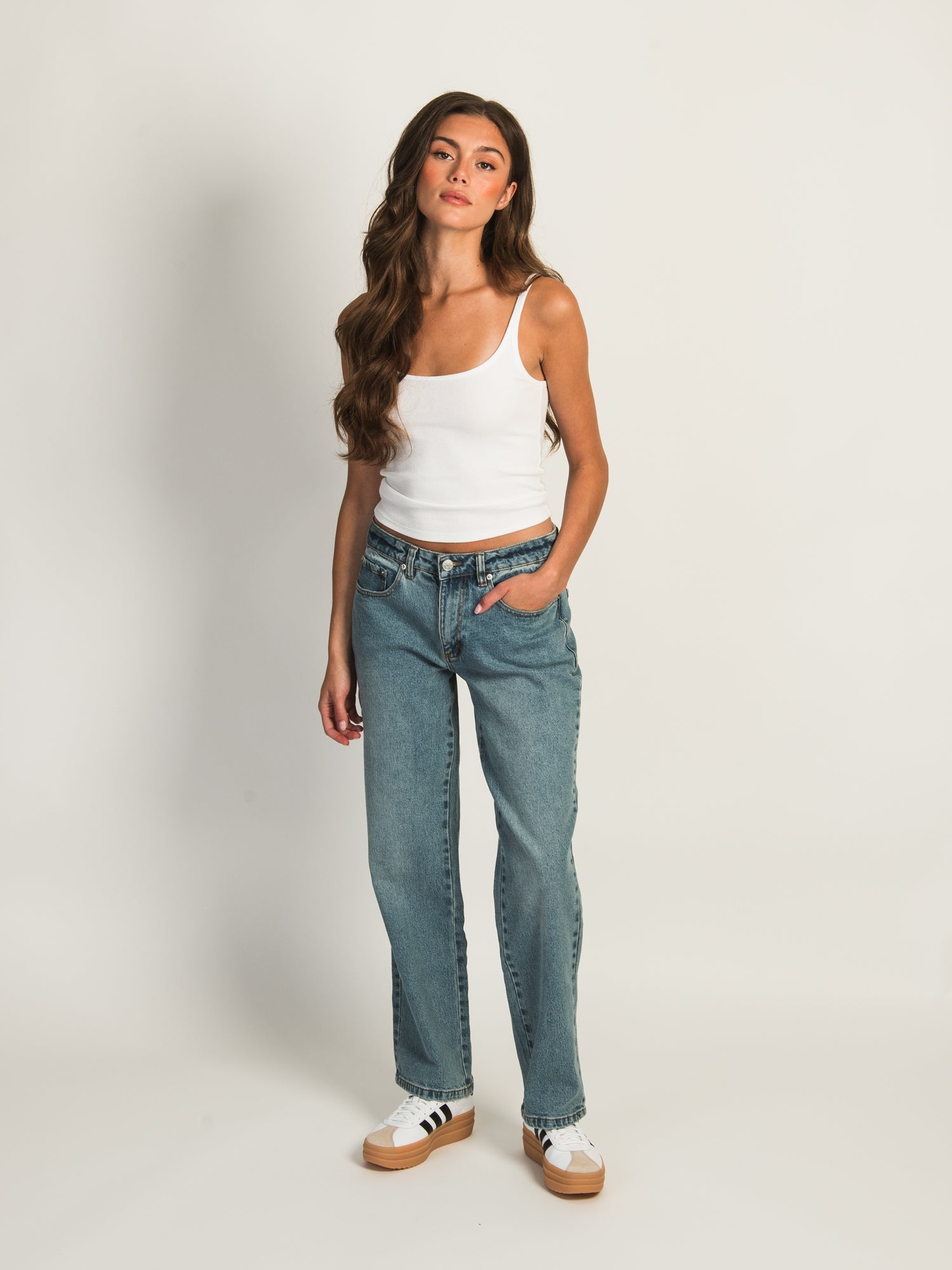 HARLOW BAGGY JEAN - MID WASH - Image 3