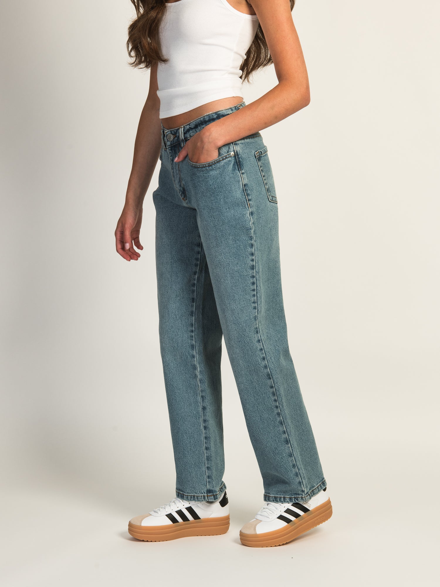 HARLOW BAGGY JEAN - MID WASH - Image 4