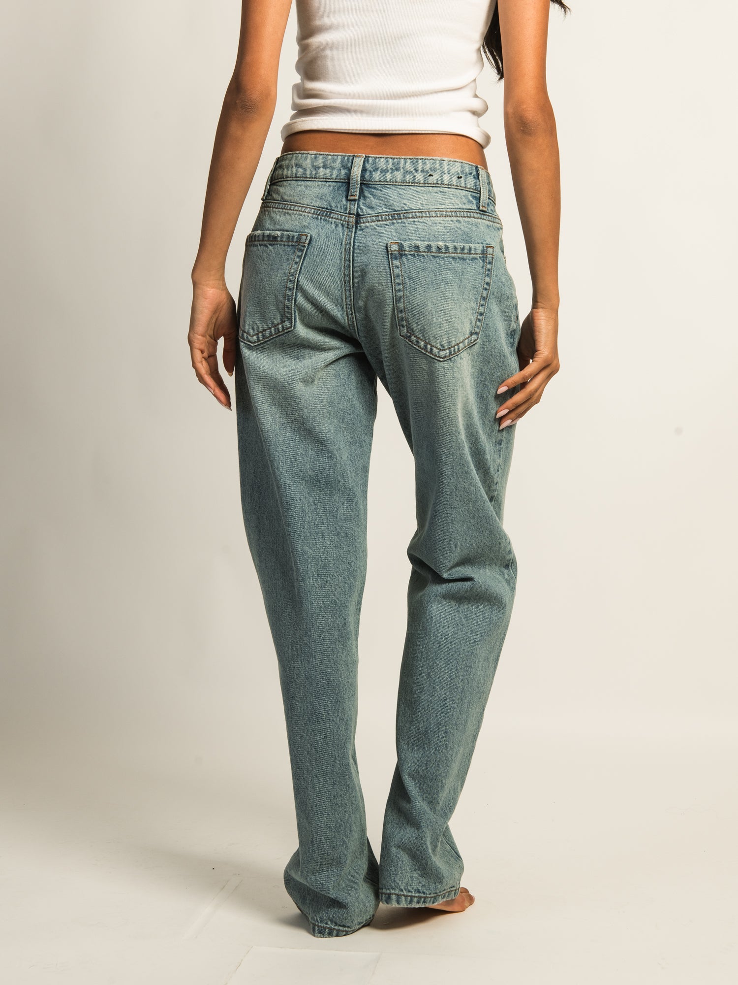 HARLOW BAGGY JEAN - MID WASH - Image 4