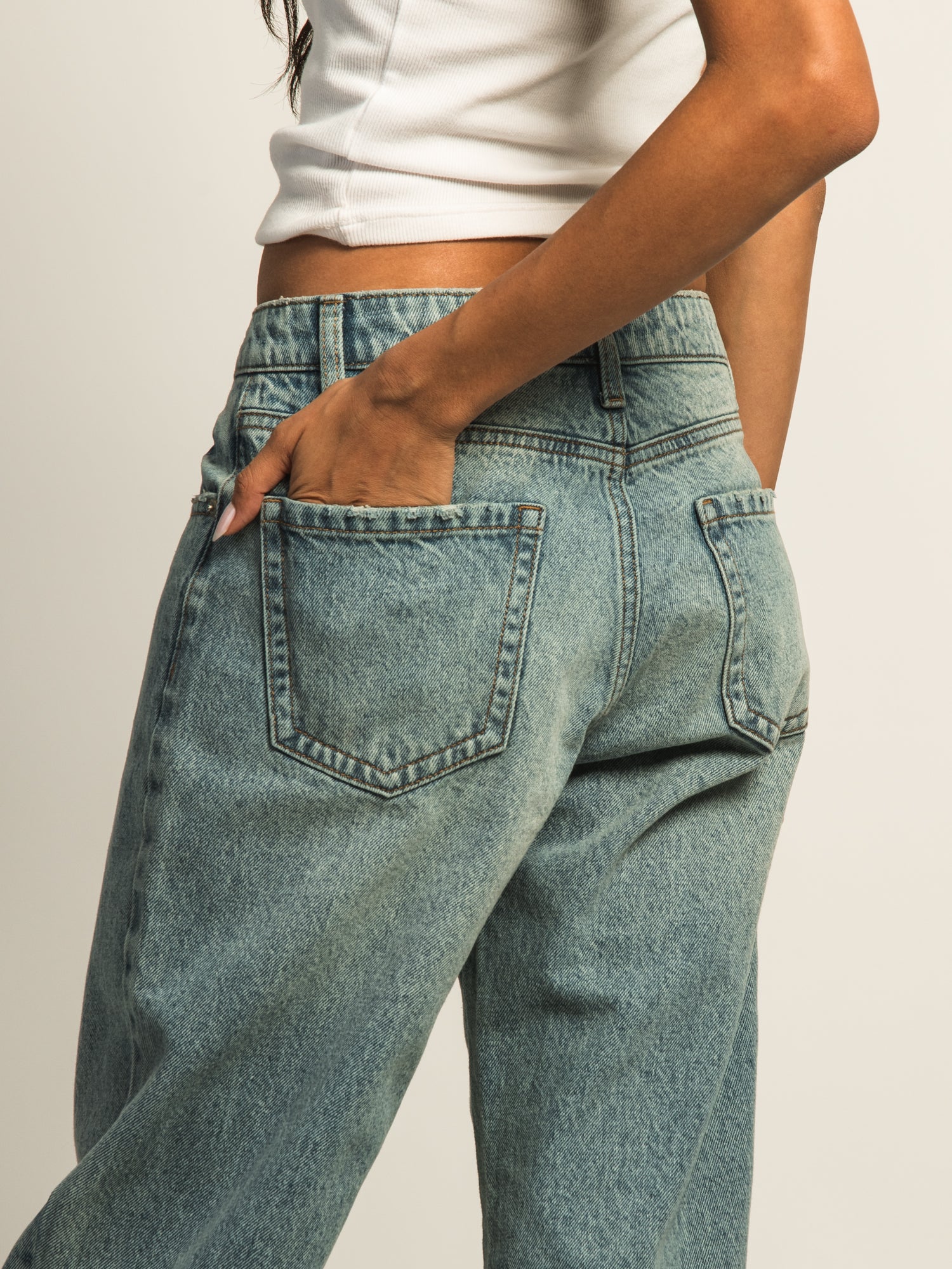 HARLOW BAGGY JEAN - MID WASH - Image 5