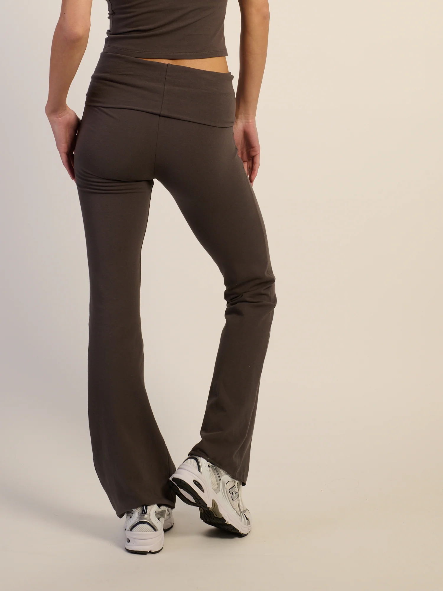HARLOW ESSENTIAL FOLDOVER PANT - CHARCOAL - Image 4