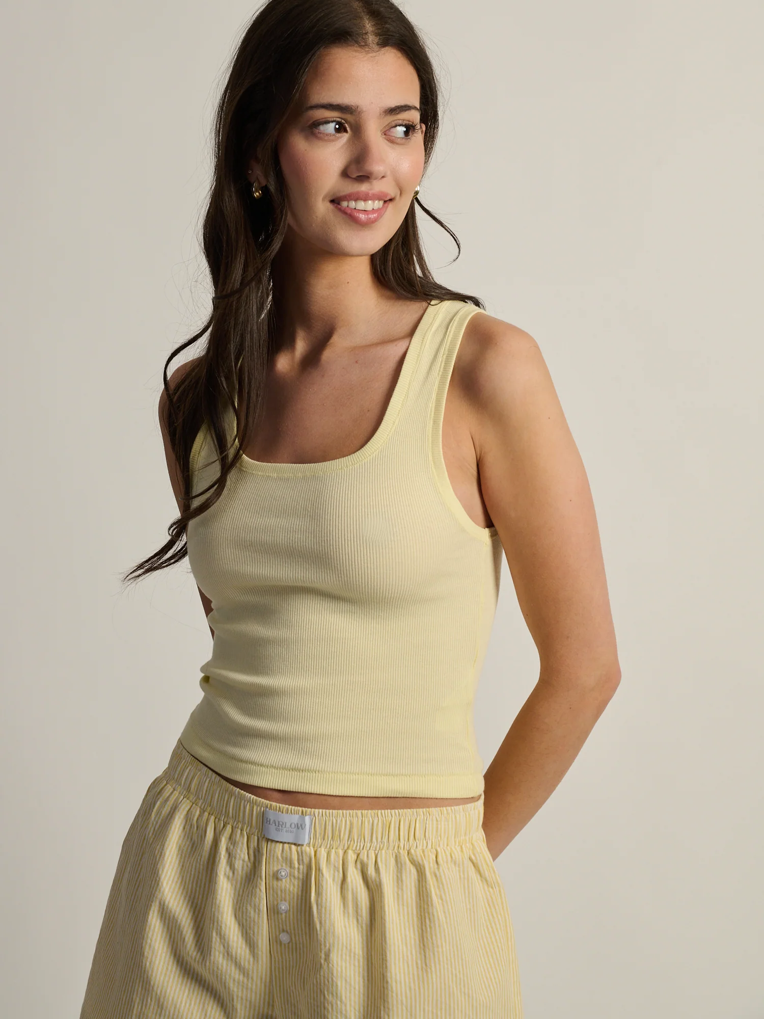HARLOW ESSENTIAL SQUARENECK TANK - YELLOW - Image 2