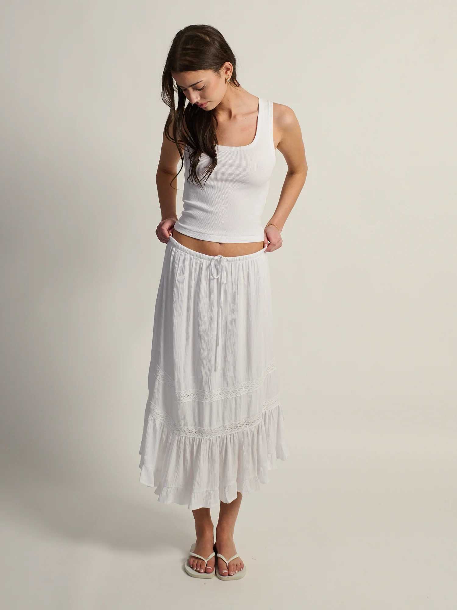 HARLOW FLORA SKIRT - WHITE - Image 6