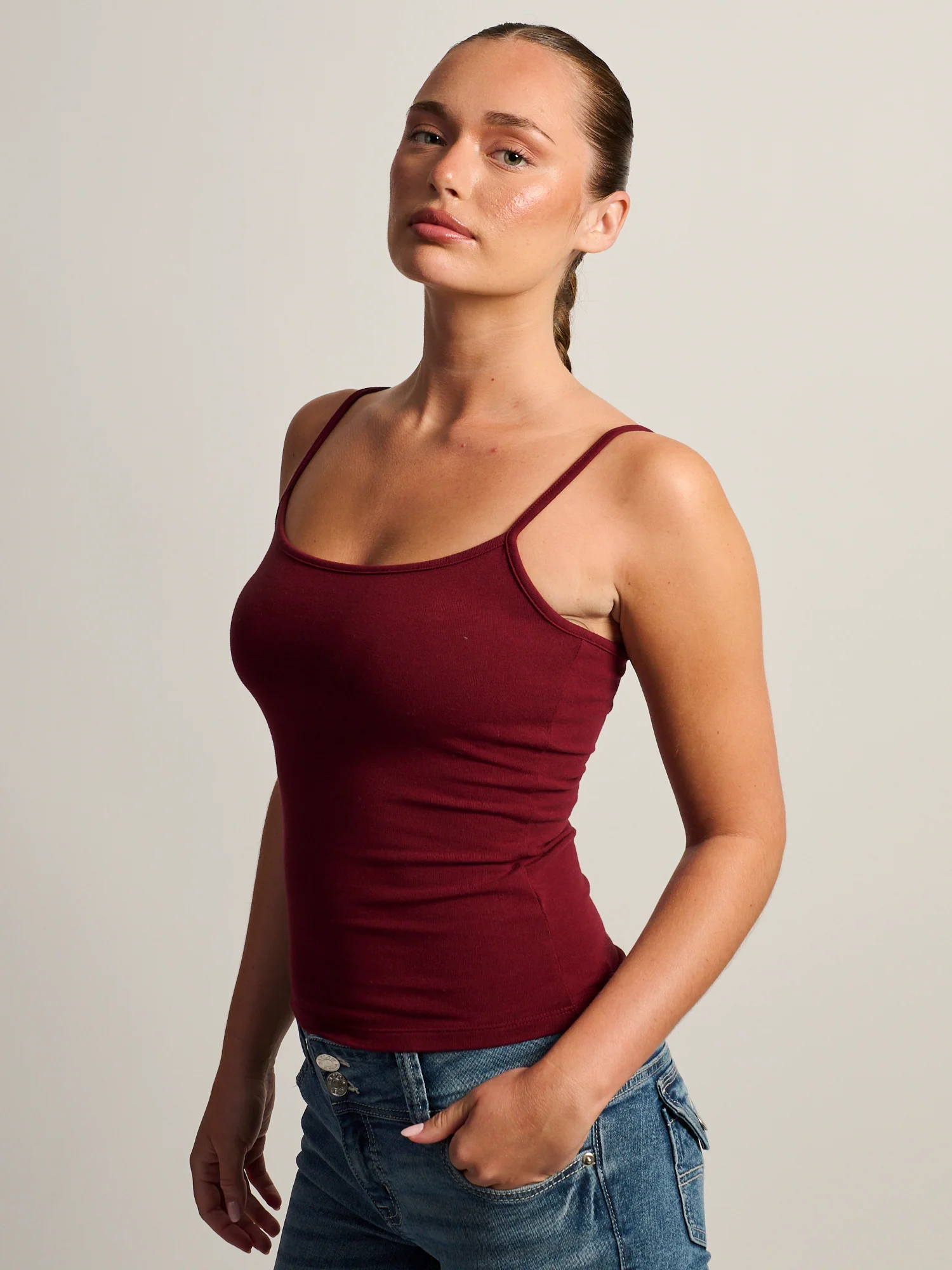 HARLOW GIA TANK TOP - BURGUNDY - Image 3