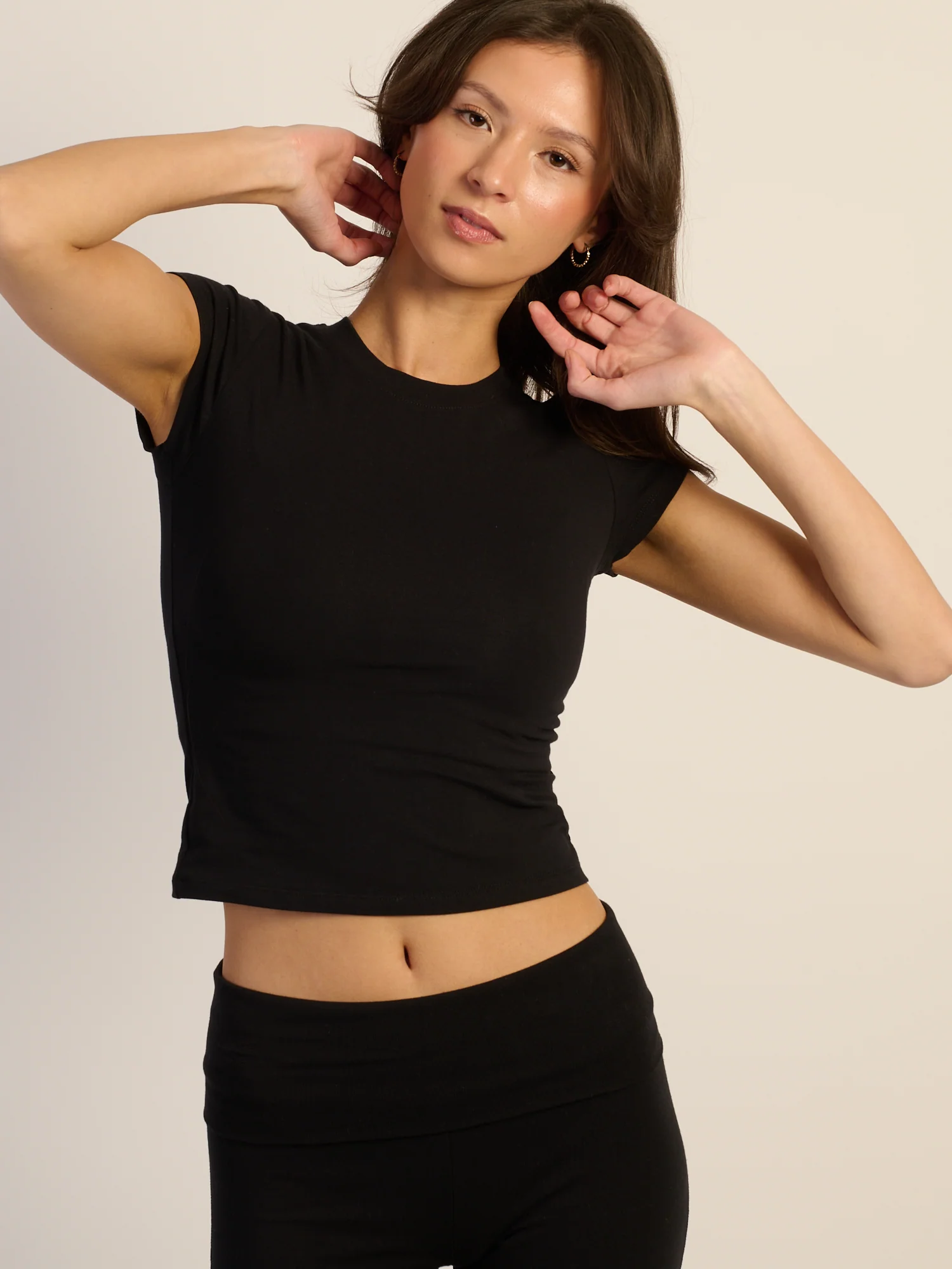 HARLOW GIA TEE - BLACK - Image 3