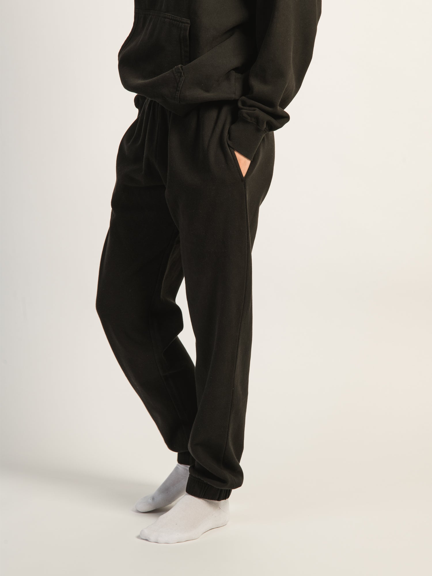 HARLOW JORDANA RELAXED SWEATPANT - BLACK - Image 3