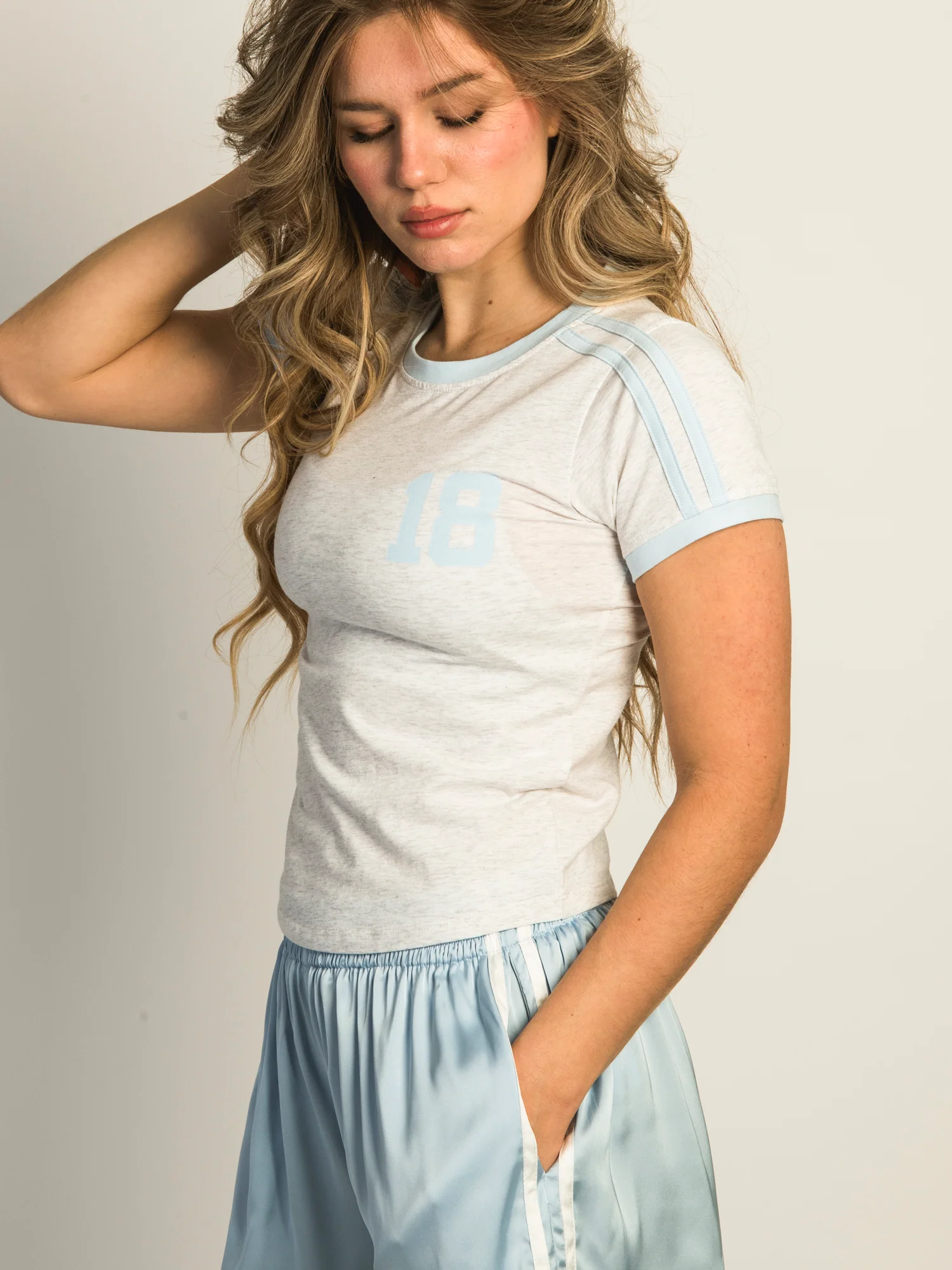 HARLOW MIA TEE - HEATHER CLOUD - Image 4