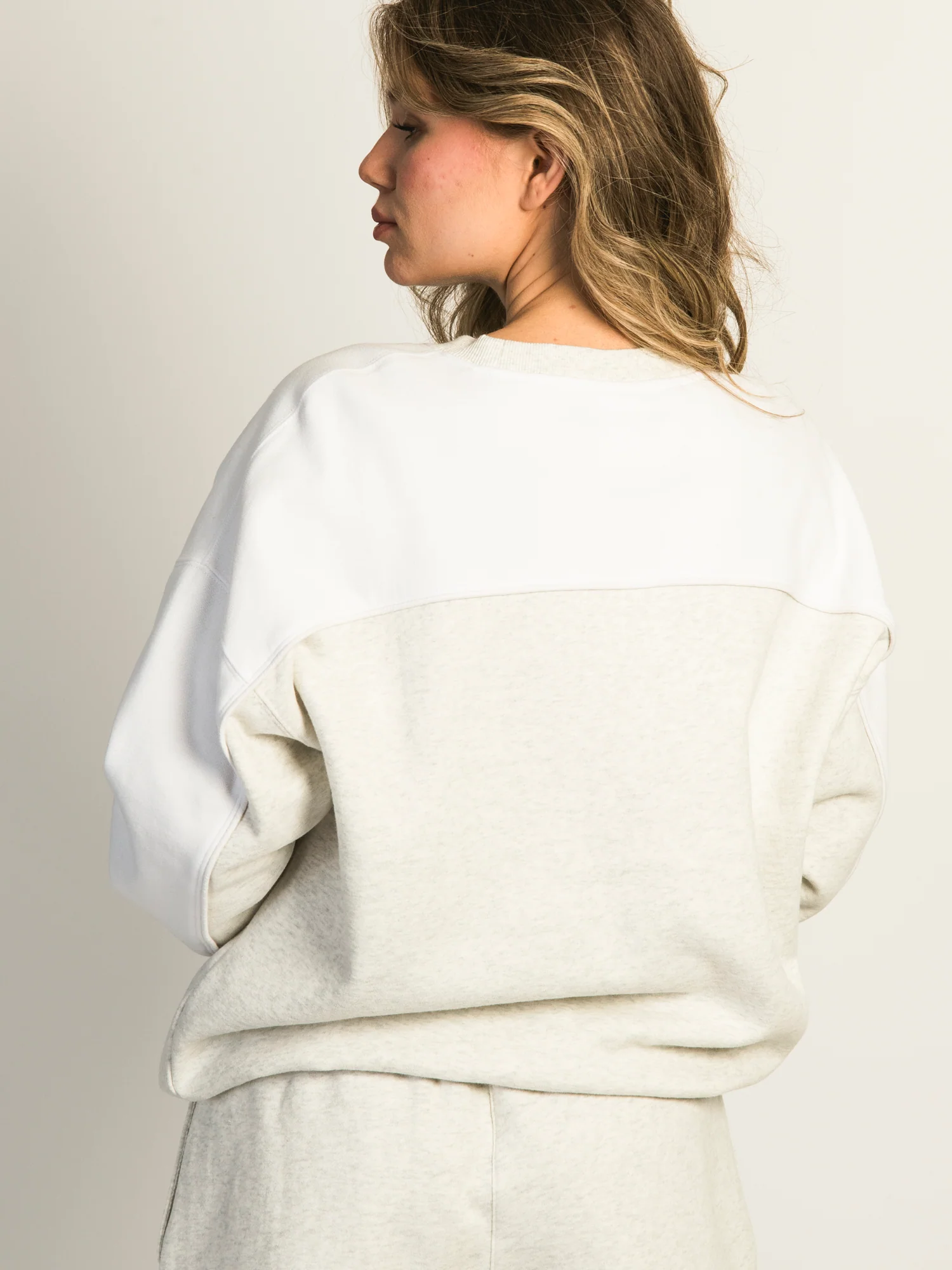 HARLOW ROXY EMBROIDERED CREWNECK - NEWPORT - Image 4