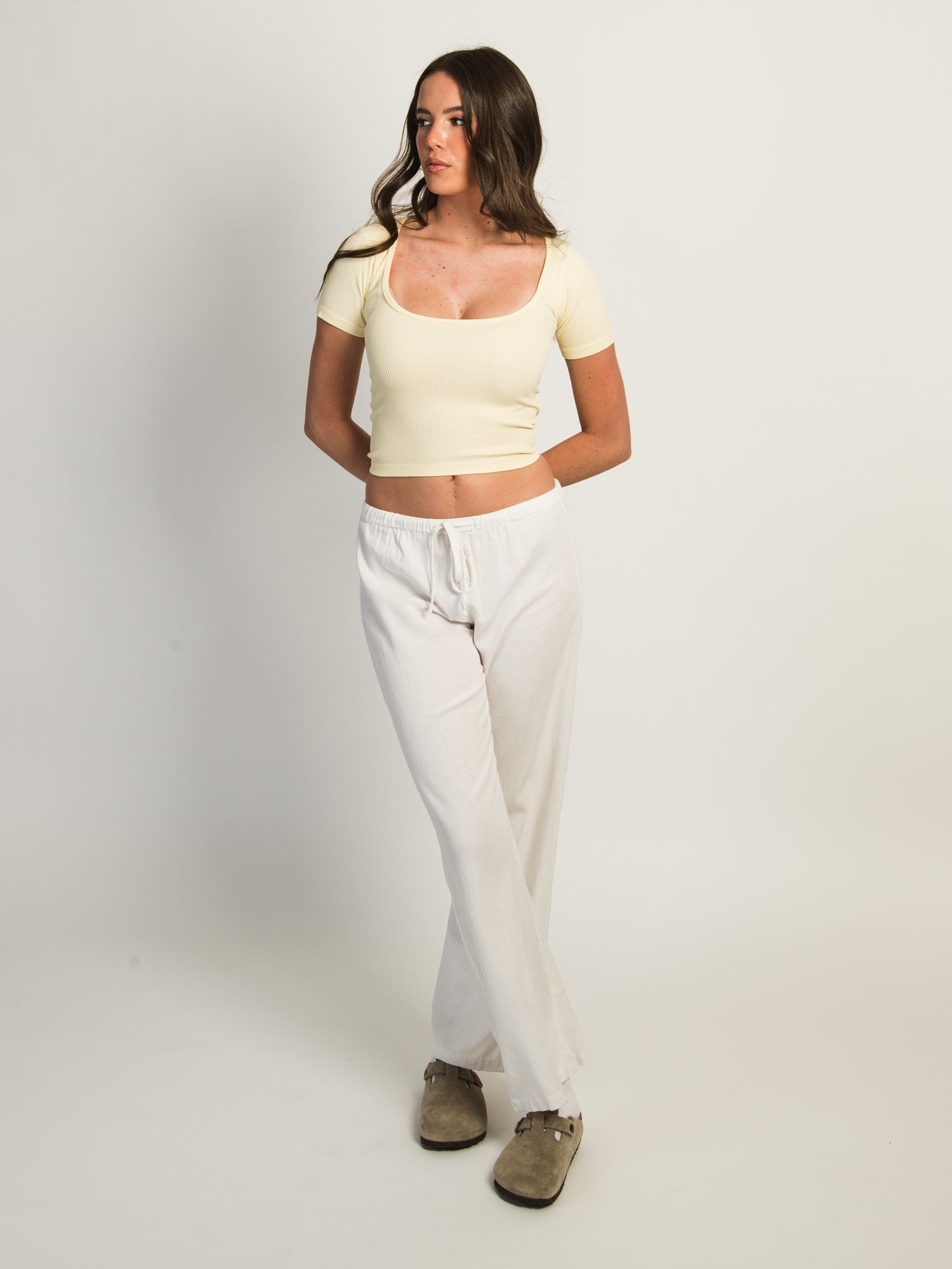 HARLOW SQUARENECK SEAMLESS TEE - YELLOW - Image 2