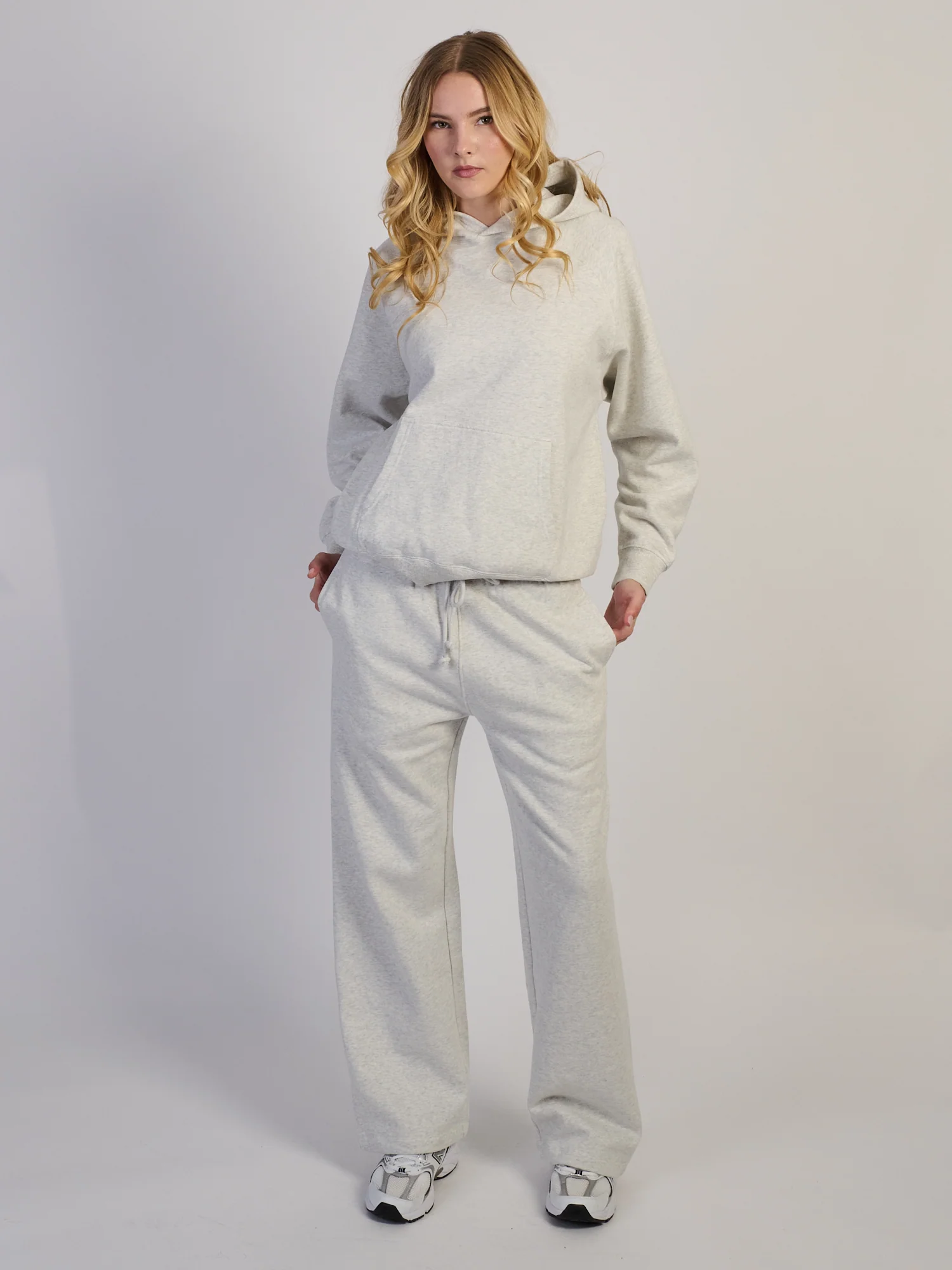 HARLOW STELLA STRAIGHT LEG SWEATPANT - CLOUD - Image 2