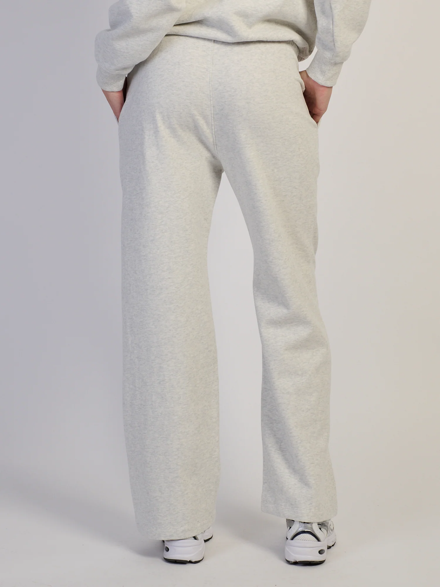 HARLOW STELLA STRAIGHT LEG SWEATPANT - CLOUD - Image 4