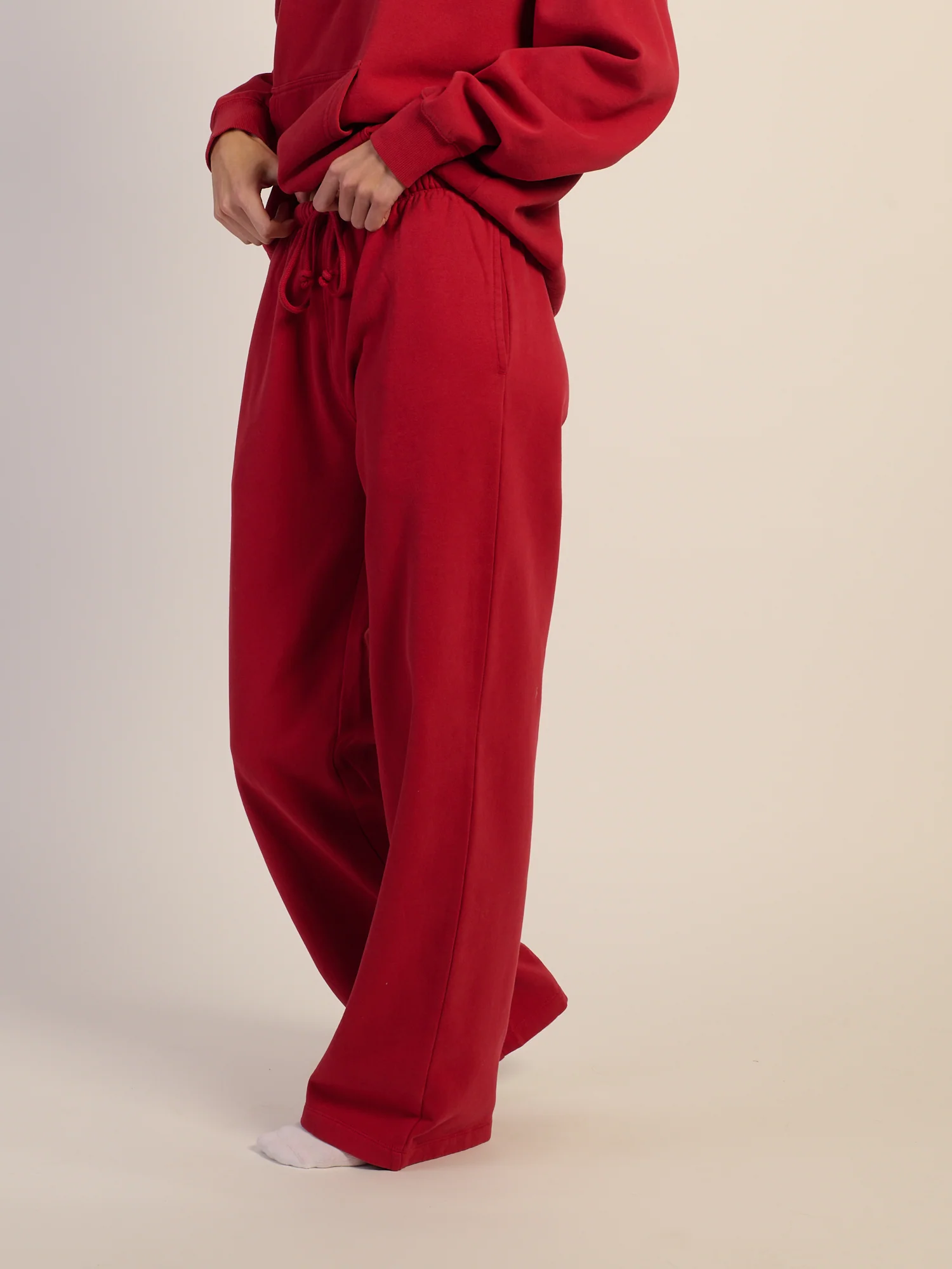 HARLOW STELLA STRAIGHT LEG SWEATPANT - RUBY - Image 3