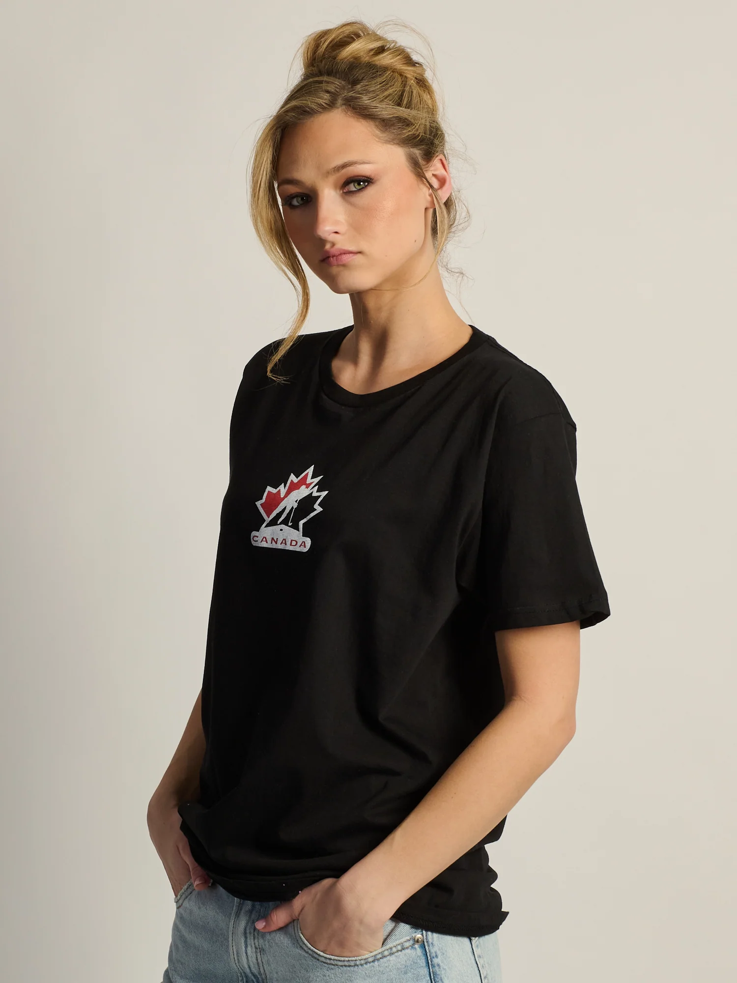 HOCKEY CANADA T-SHIRT - Image 8