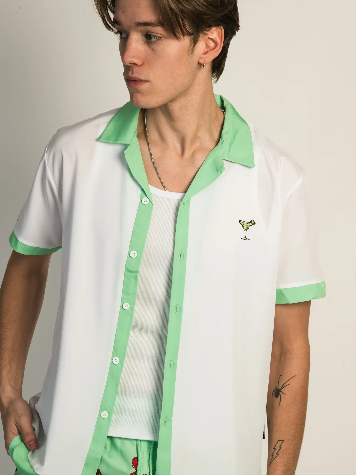 ISLAND HAZE CHEERS CRAB SHORT SLEEVE WOVEN CAMP SHIRT - Image 4