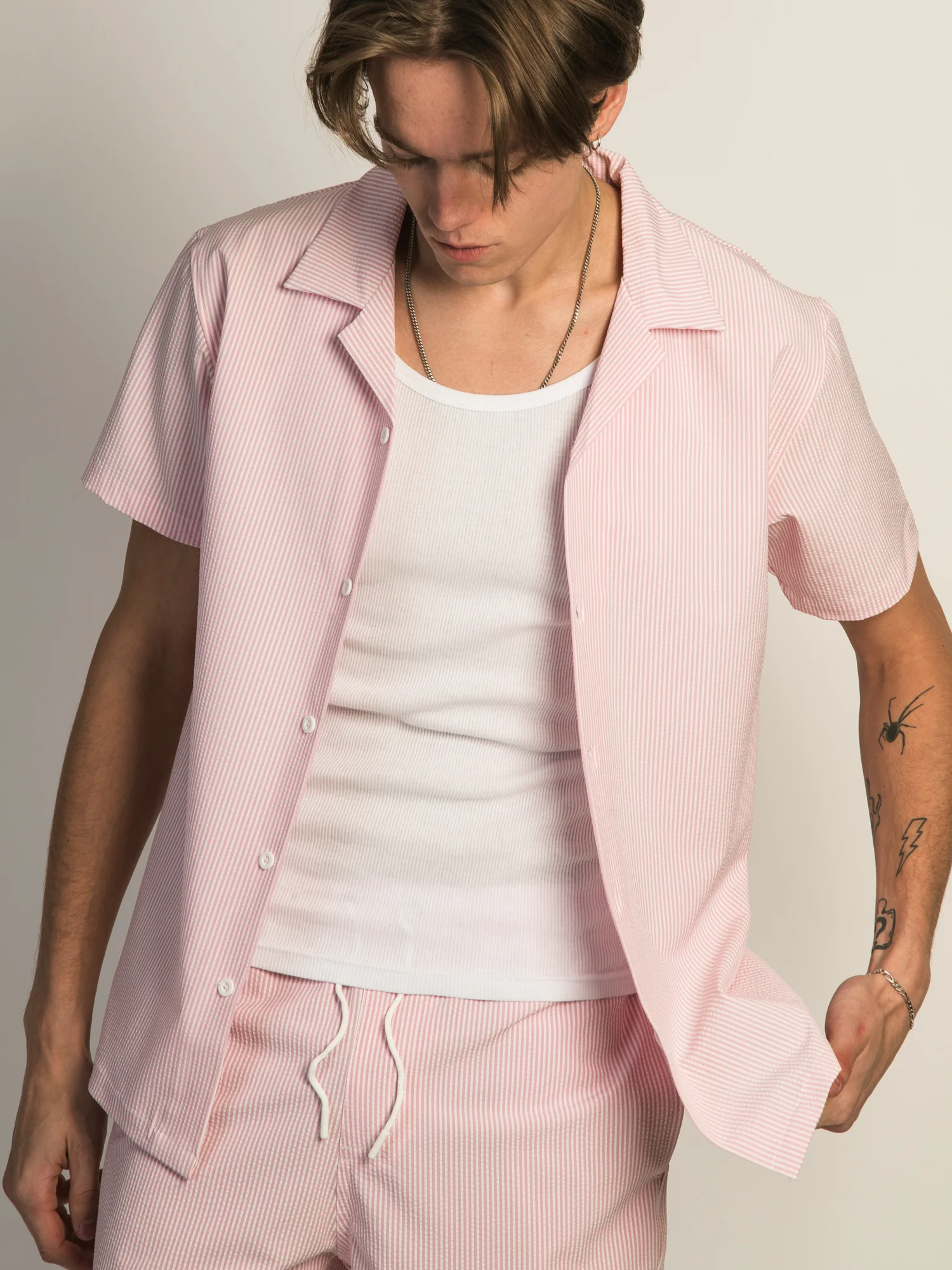 ISLAND HAZE SEERSUCKER SHORT SLEEVE WOVEN - LIGHT ROSE - Image 3