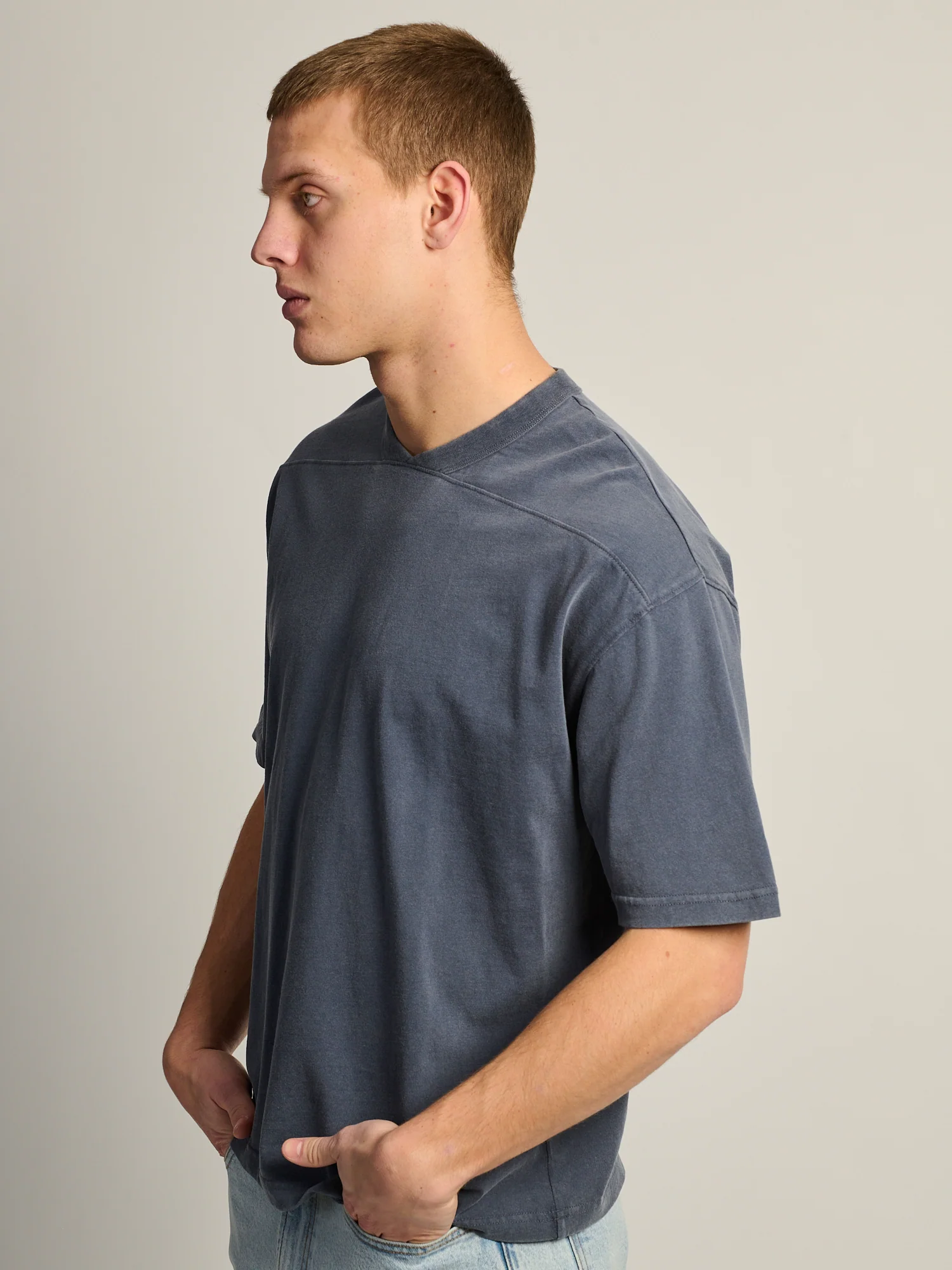 KOLBY LOOSE FIT FOOTBALL TEE - CHARCOAL NAVY - Image 3