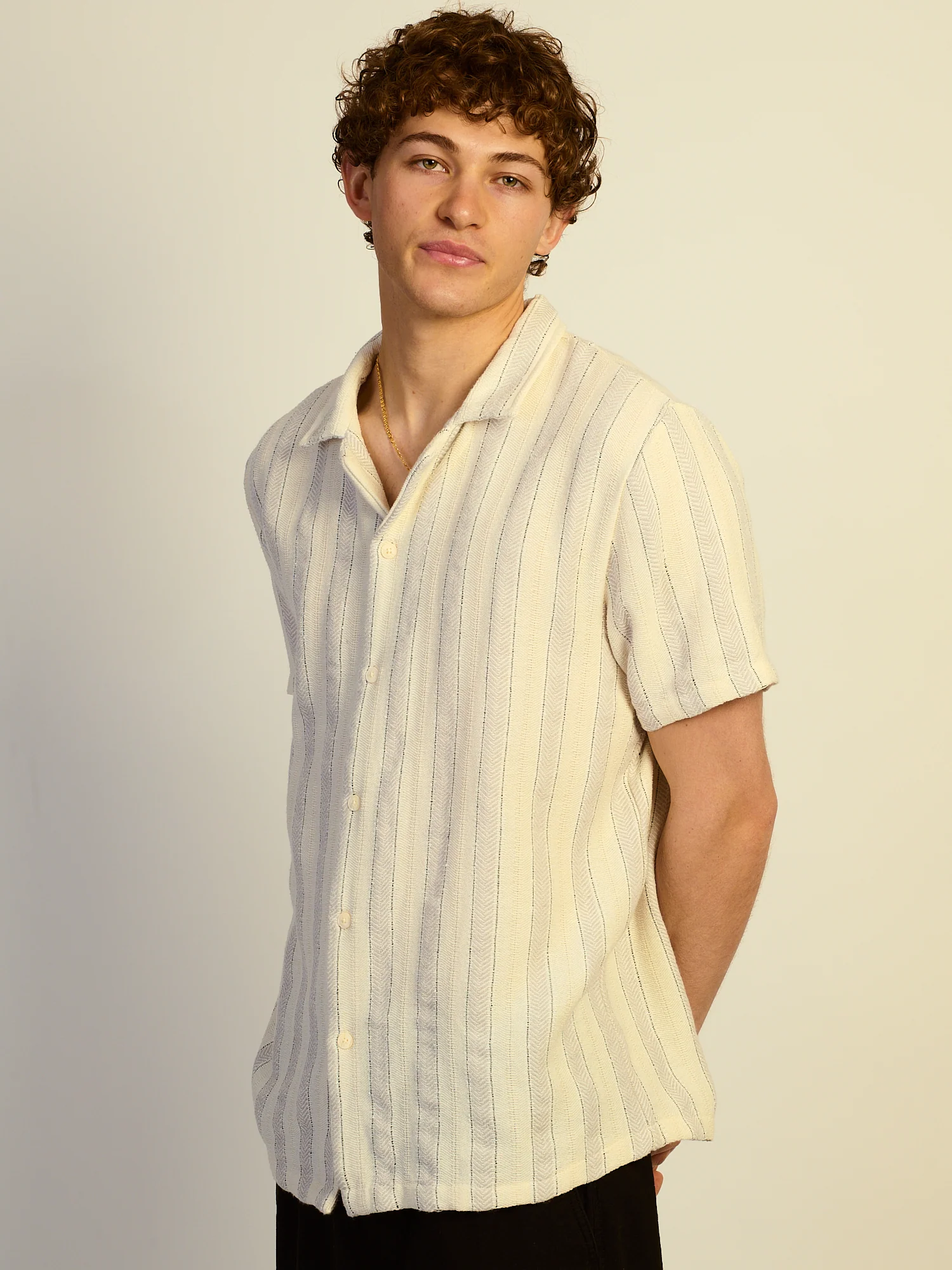 KOLBY RELAXED FIT TEXTURED SHIRT - OFF WHITE - Image 3