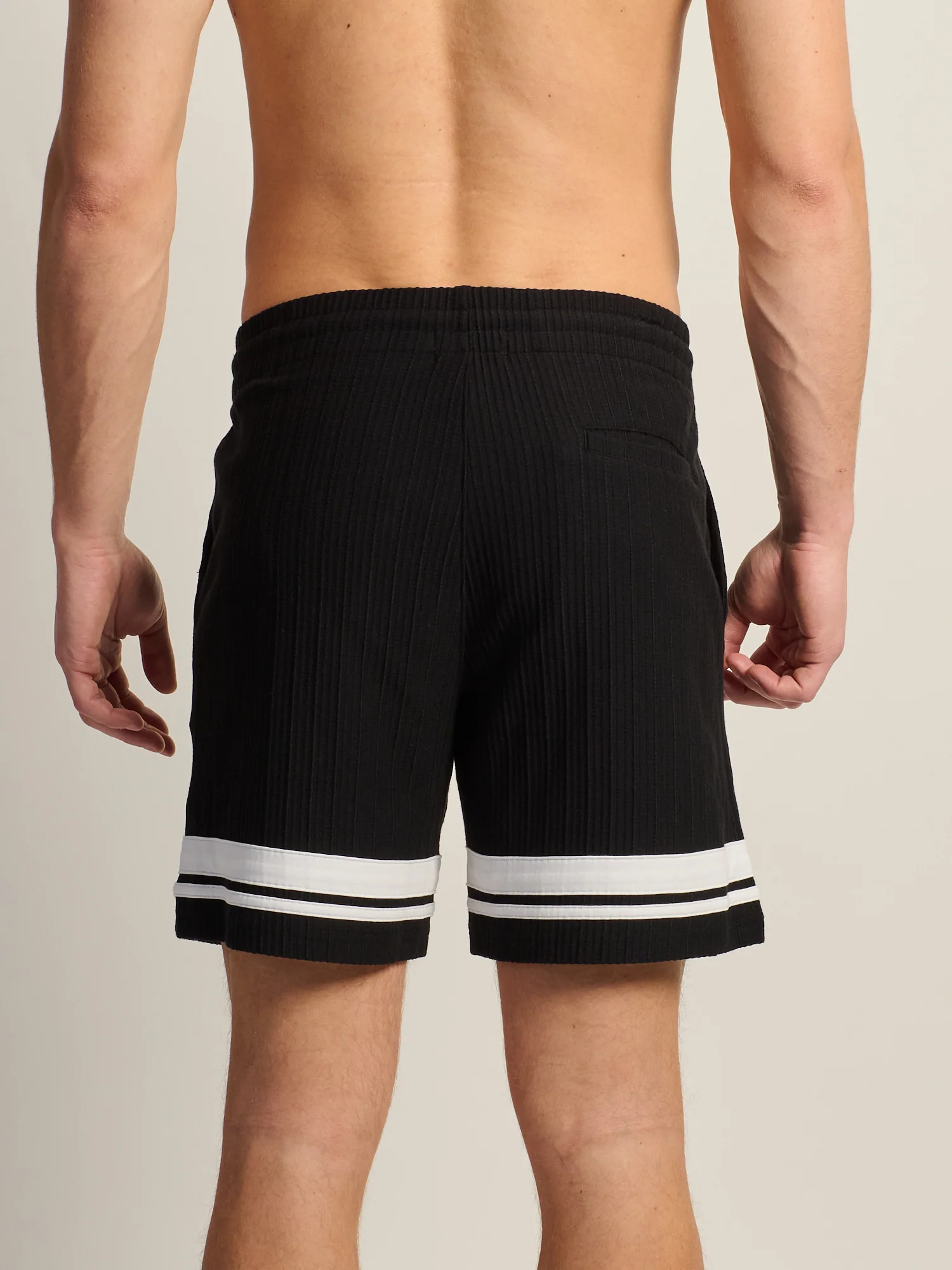 KOLBY RIBBED SHORT - BLACK - Image 4