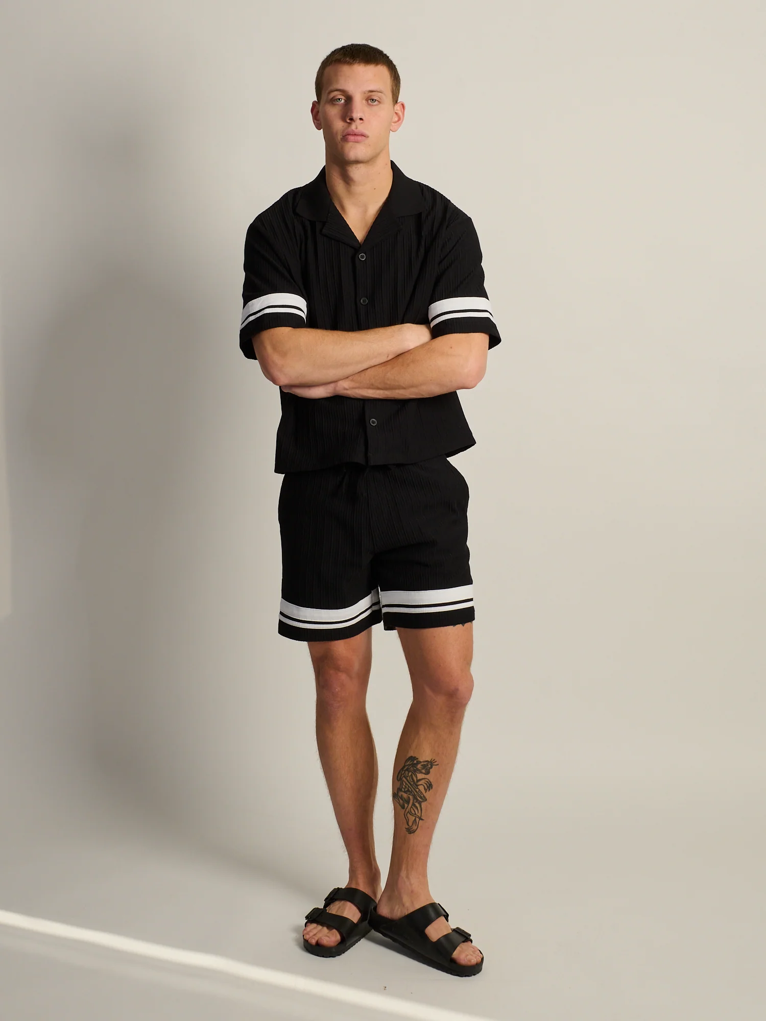 KOLBY RIBBED SHORT - BLACK - Image 5
