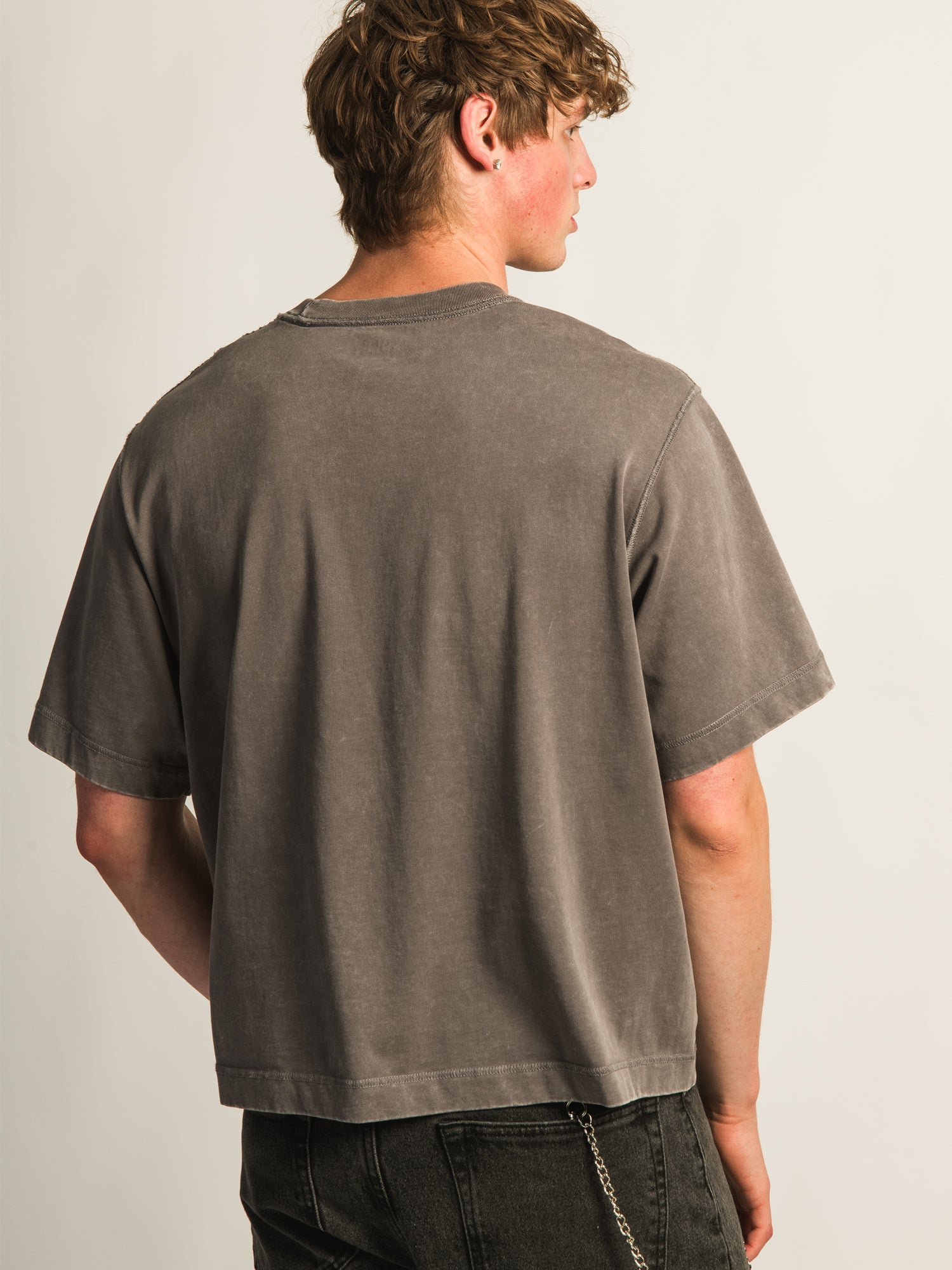 KOLBY SHORT CUT HEAVYWEIGHT TEE - CHARCOAL - Image 7