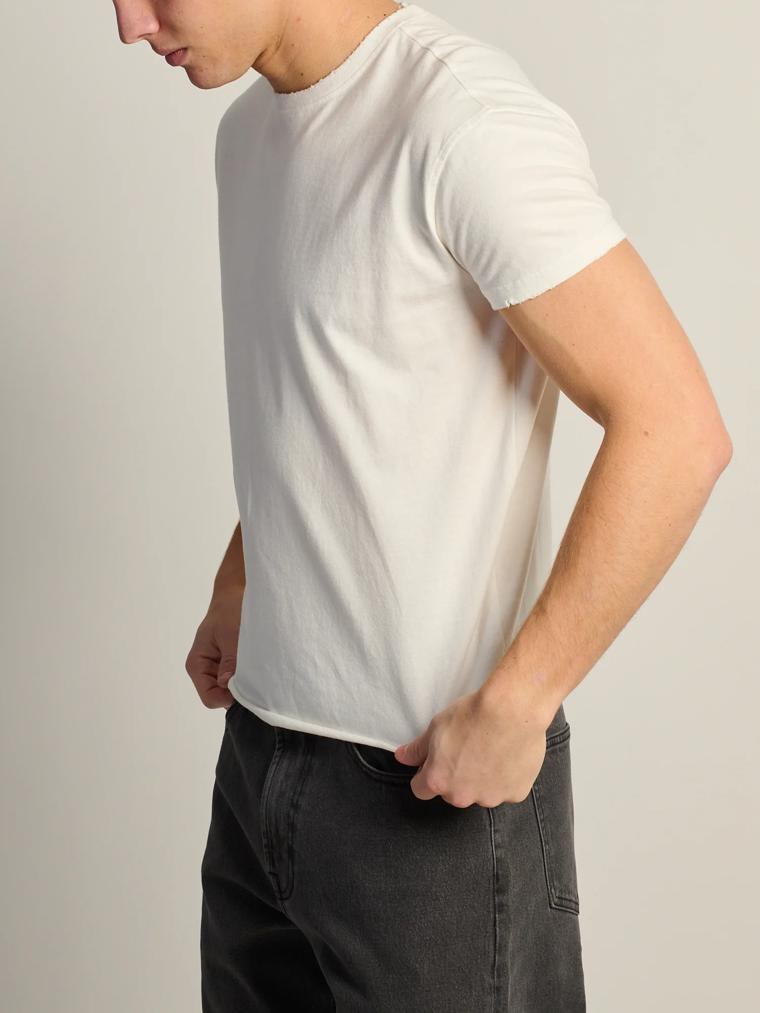 KOLBY SHORT CUT MUSCLE TEE - WHITE - Image 4