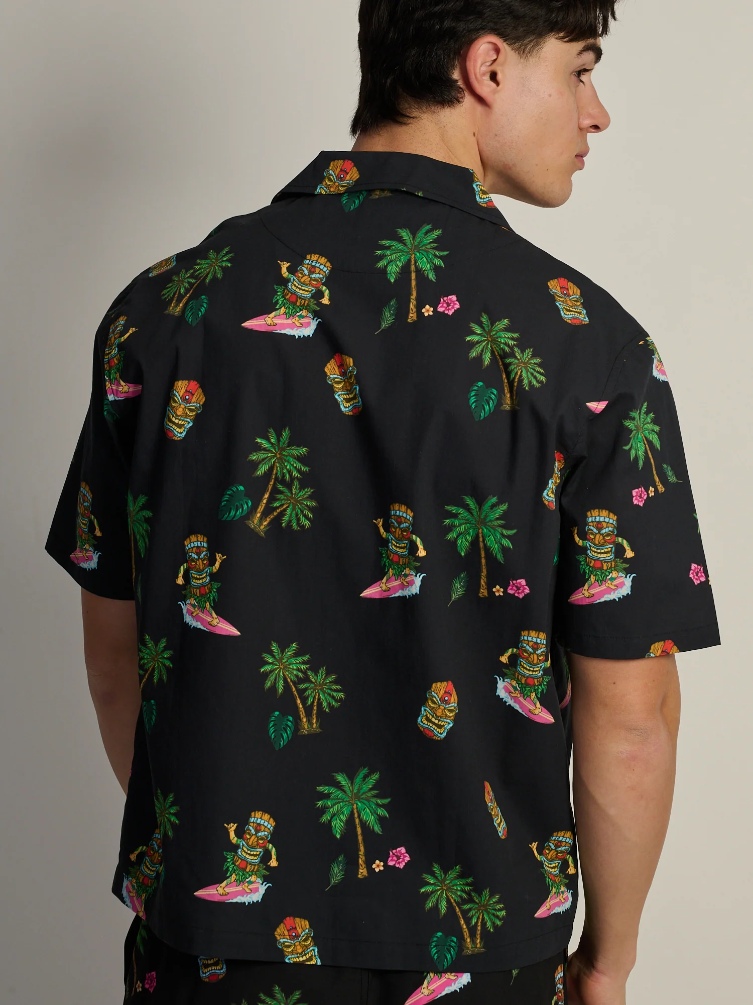 KOLBY TIKI S/C WOVEN SHIRT - BLACK - Image 4