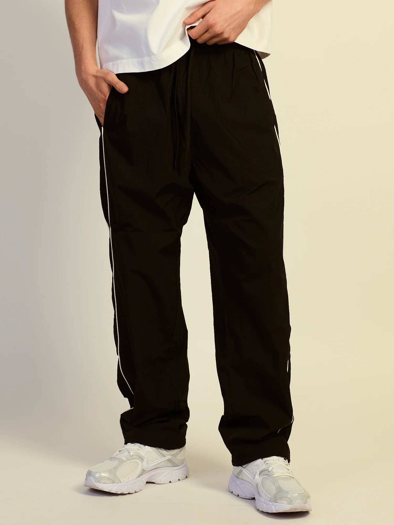 KOLBY TRACK PANT - BLACK - Image 2