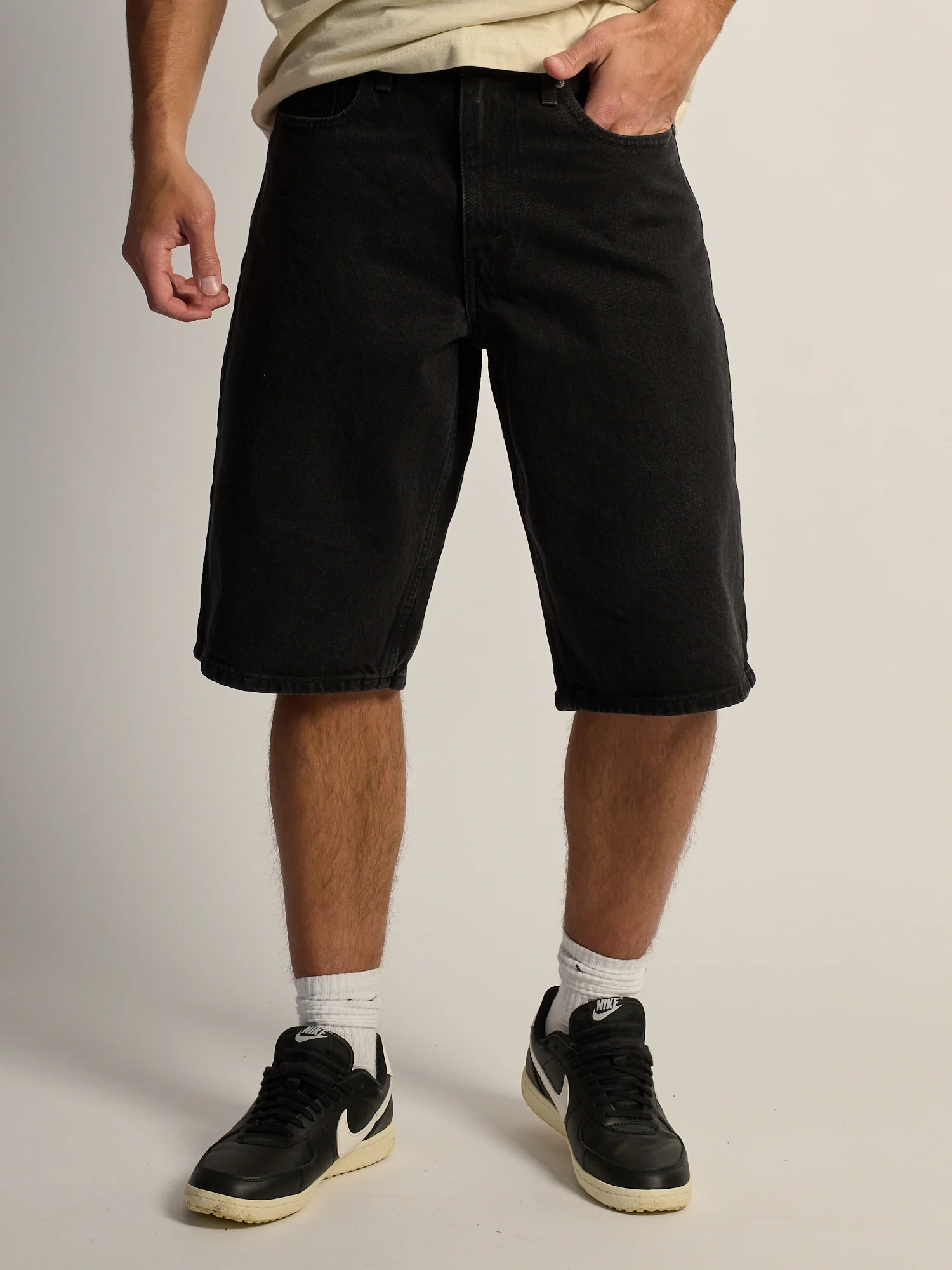 LEVIS 470 BAGGY SHORTS - JUST TONIGHT - Image 2