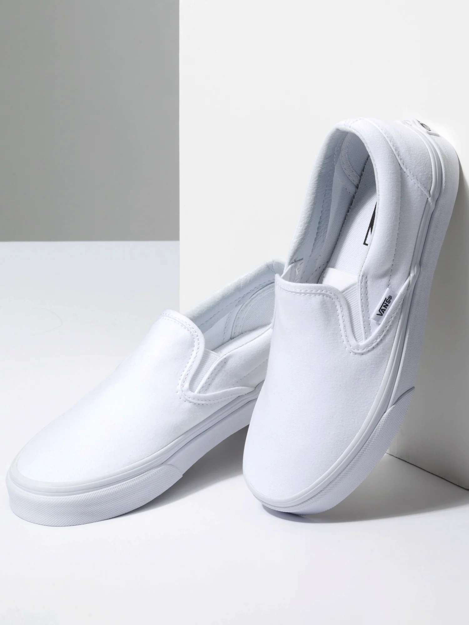 MENS VANS CLASSIC SLIP-ON TRUE WHITE CANVAS SHOES - Image 5
