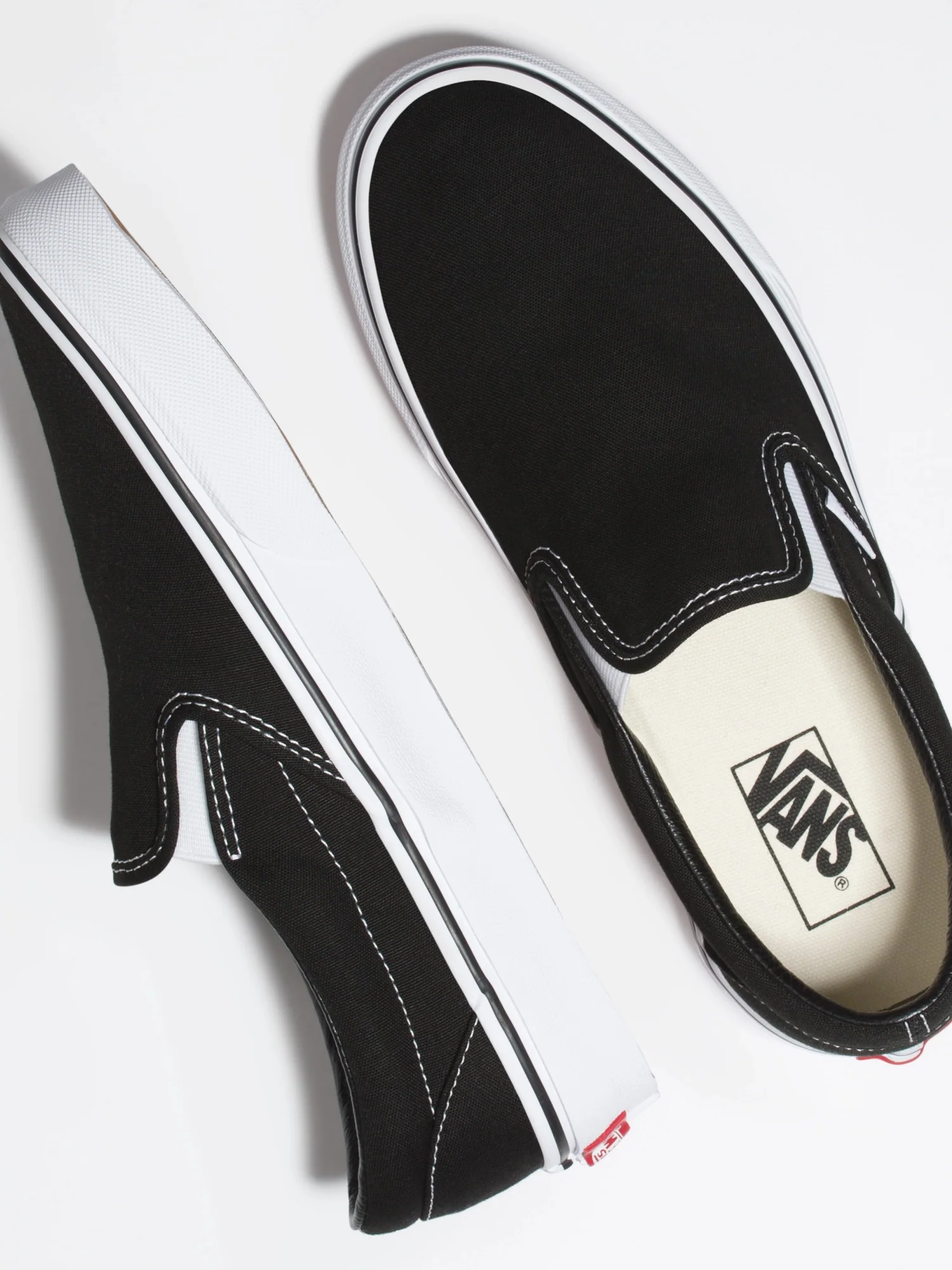 MENS VANS CLASSIC SLIP-ON BLACK CANVAS SHOES - Image 4
