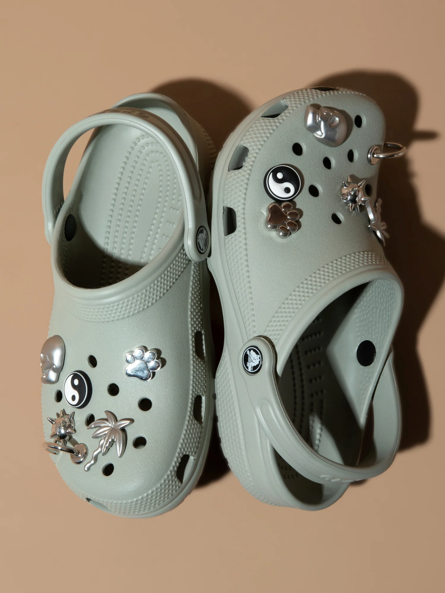 MENS CROCS CLASSIC CLOG - ELEPHANT GREY - Image 8