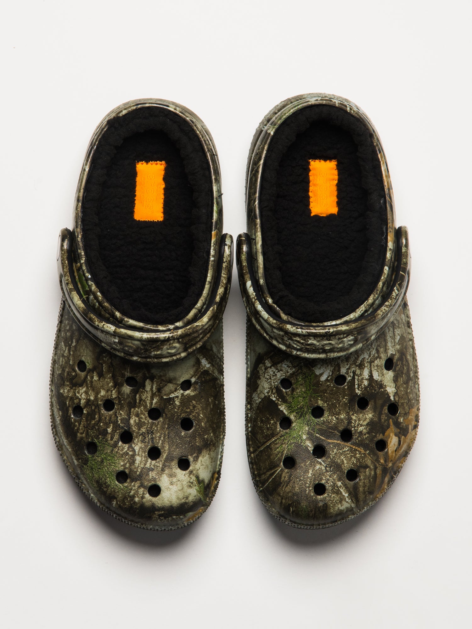 MENS CROCS REALTREE APX LINED CLASSIC CLOG - Image 4
