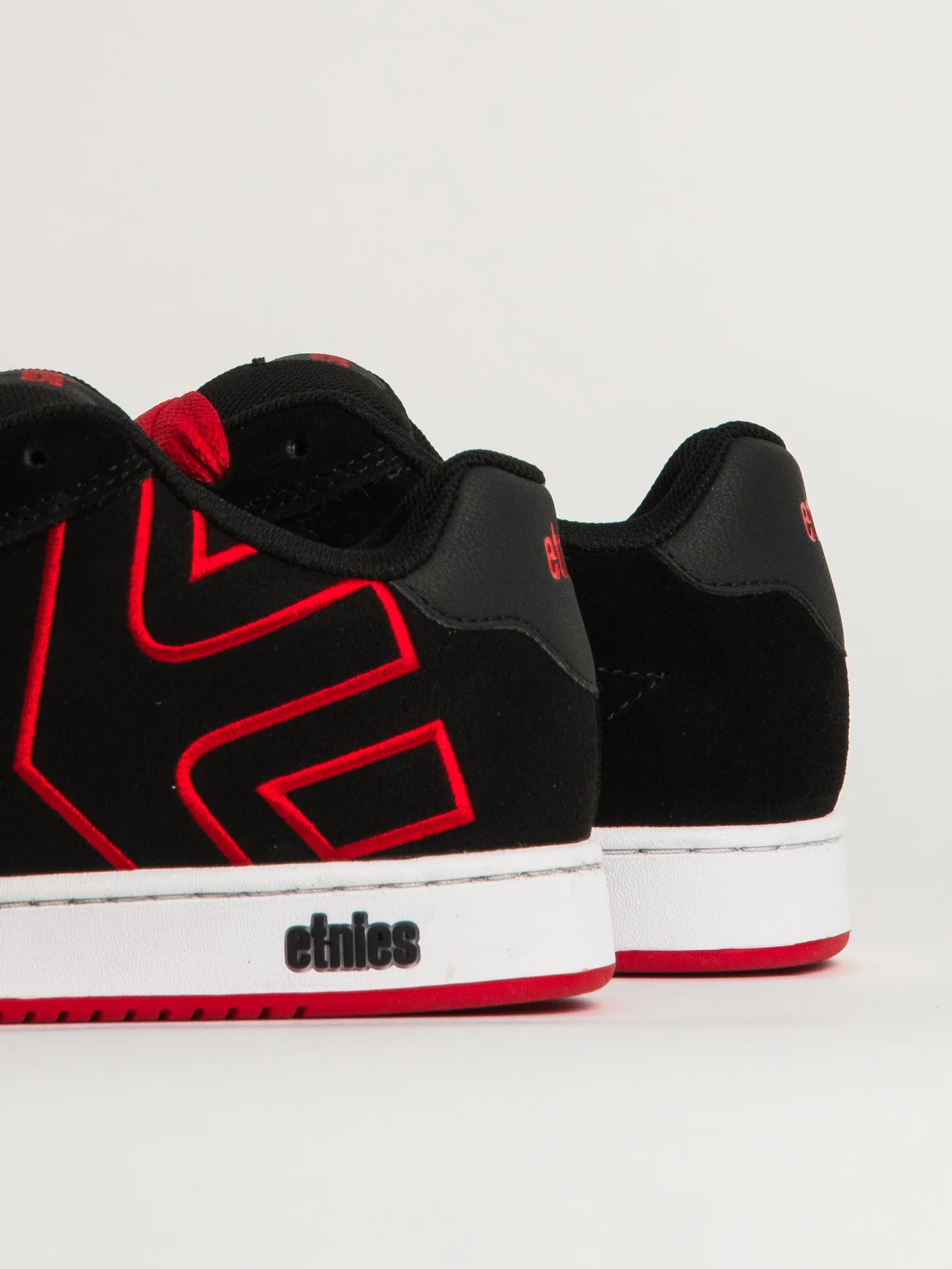 MENS ETNIES FADER SNEAKER - BLACK/RED - Image 7