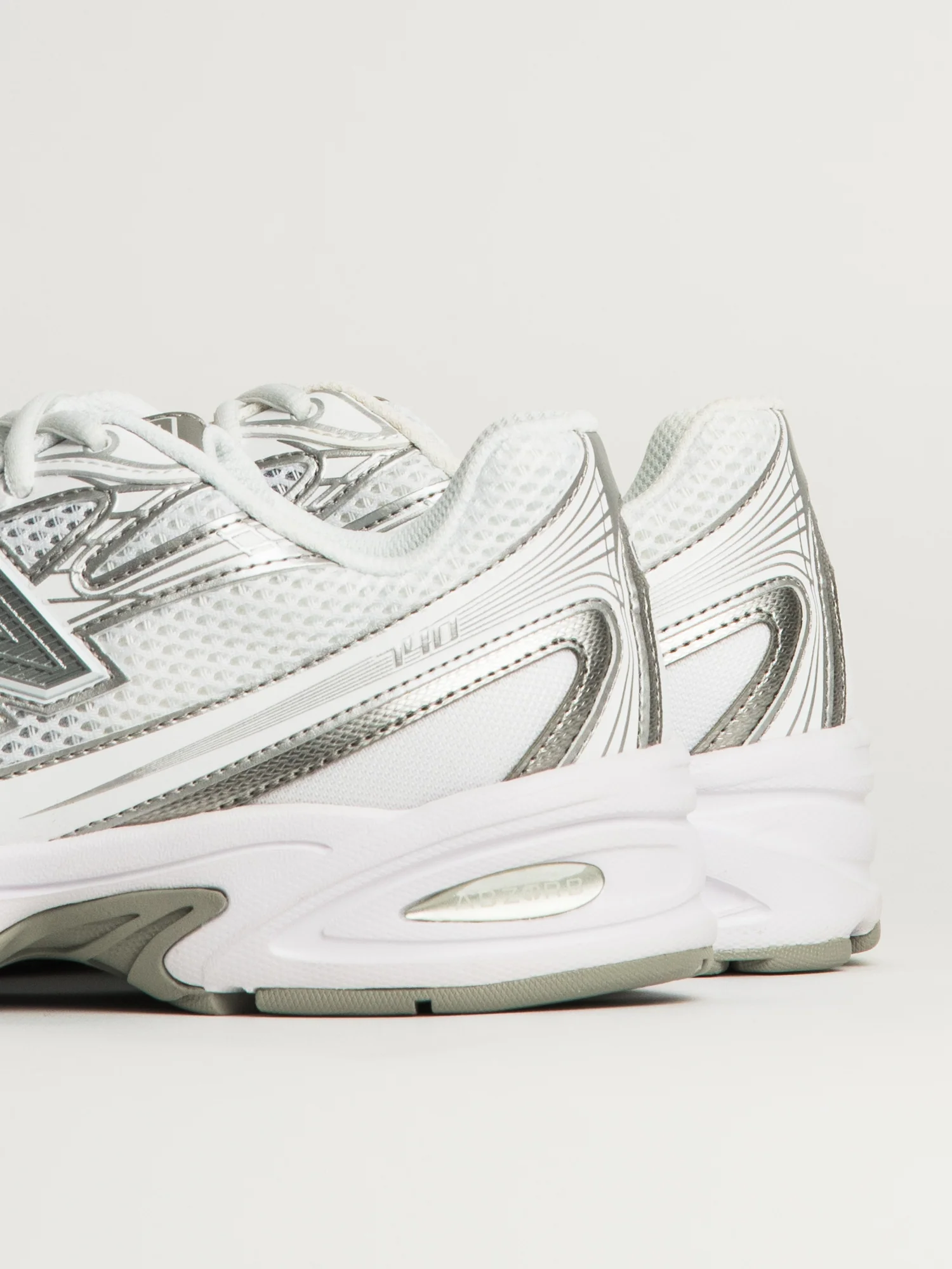 MENS NEW BALANCE THE 740 SNEAKER - WHITE - Image 7