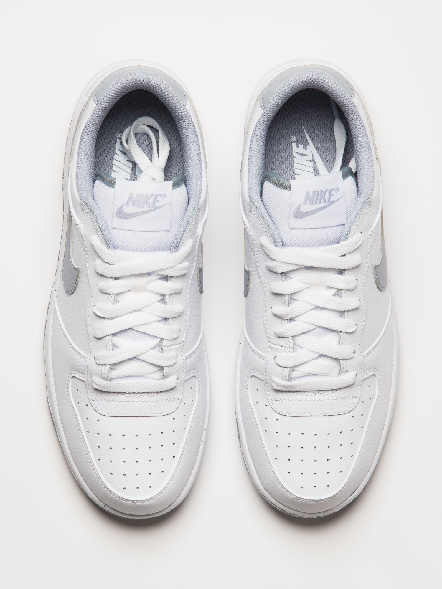MENS NIKE BIG NIKE LOW SNEAKER - WHITE/WOLF GREY - Image 4