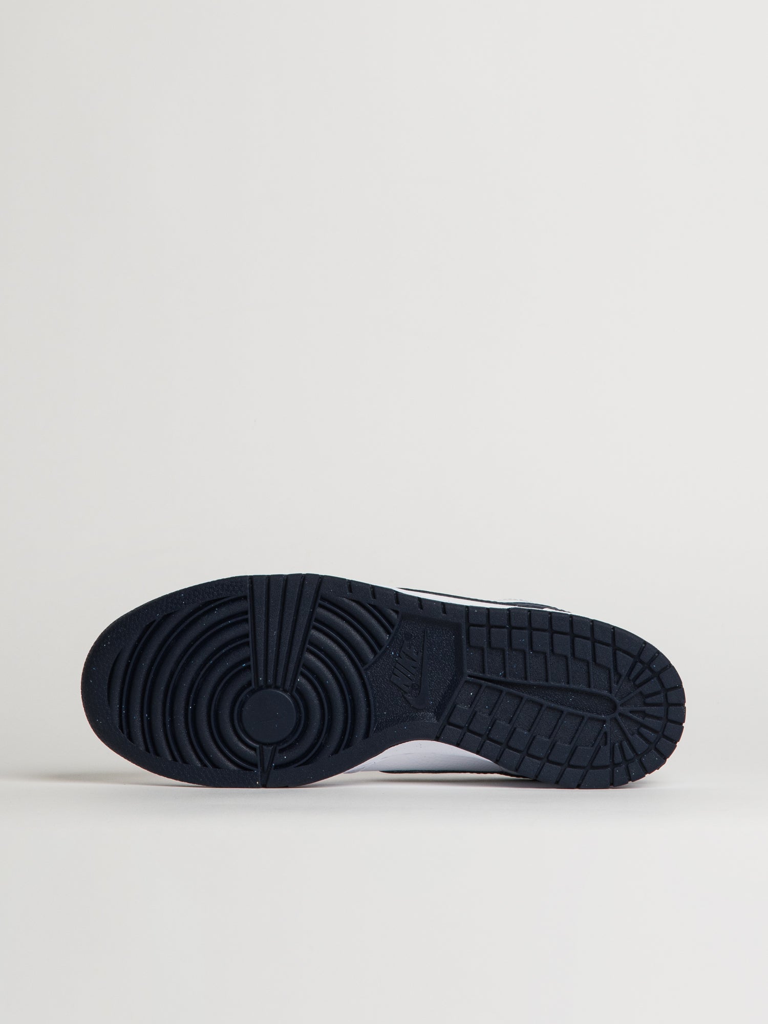 MENS NIKE BIG NIKE LOW SNEAKER - WHITE/NAVY - Image 6