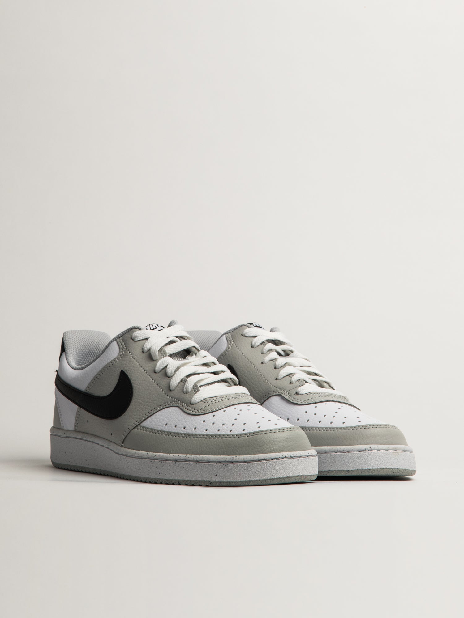 MENS NIKE COURT VISION LOW SNEAKER - GREY FOG - Image 2