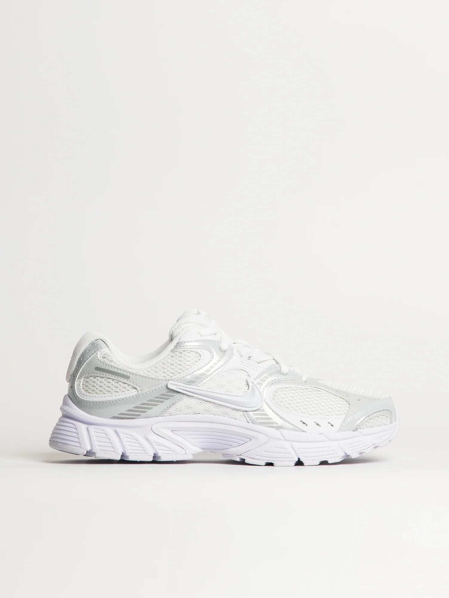 MENS NIKE V5 RNR SNEAKER - WHITE
