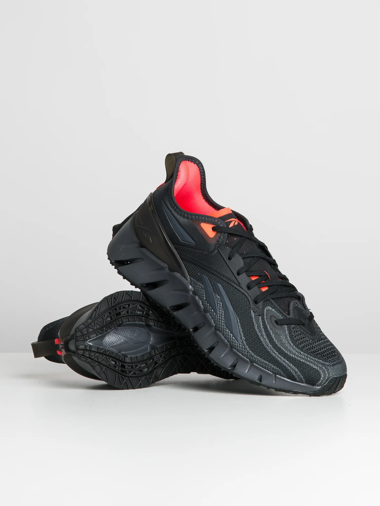 MENS REEBOK ZIG KINETICA 3 - CLEARANCE - Image 2