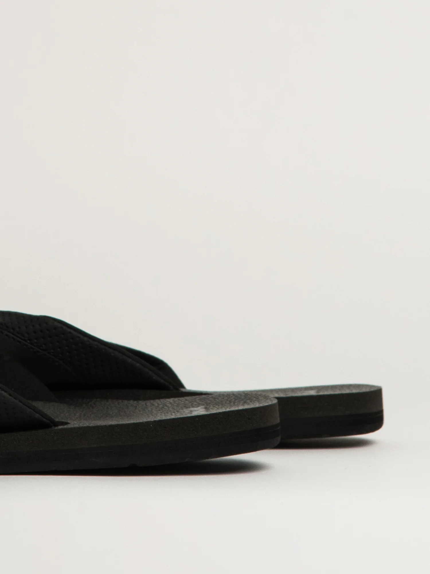 MENS SANUK BEER COZY IV SANDALS - BLACK - Image 7