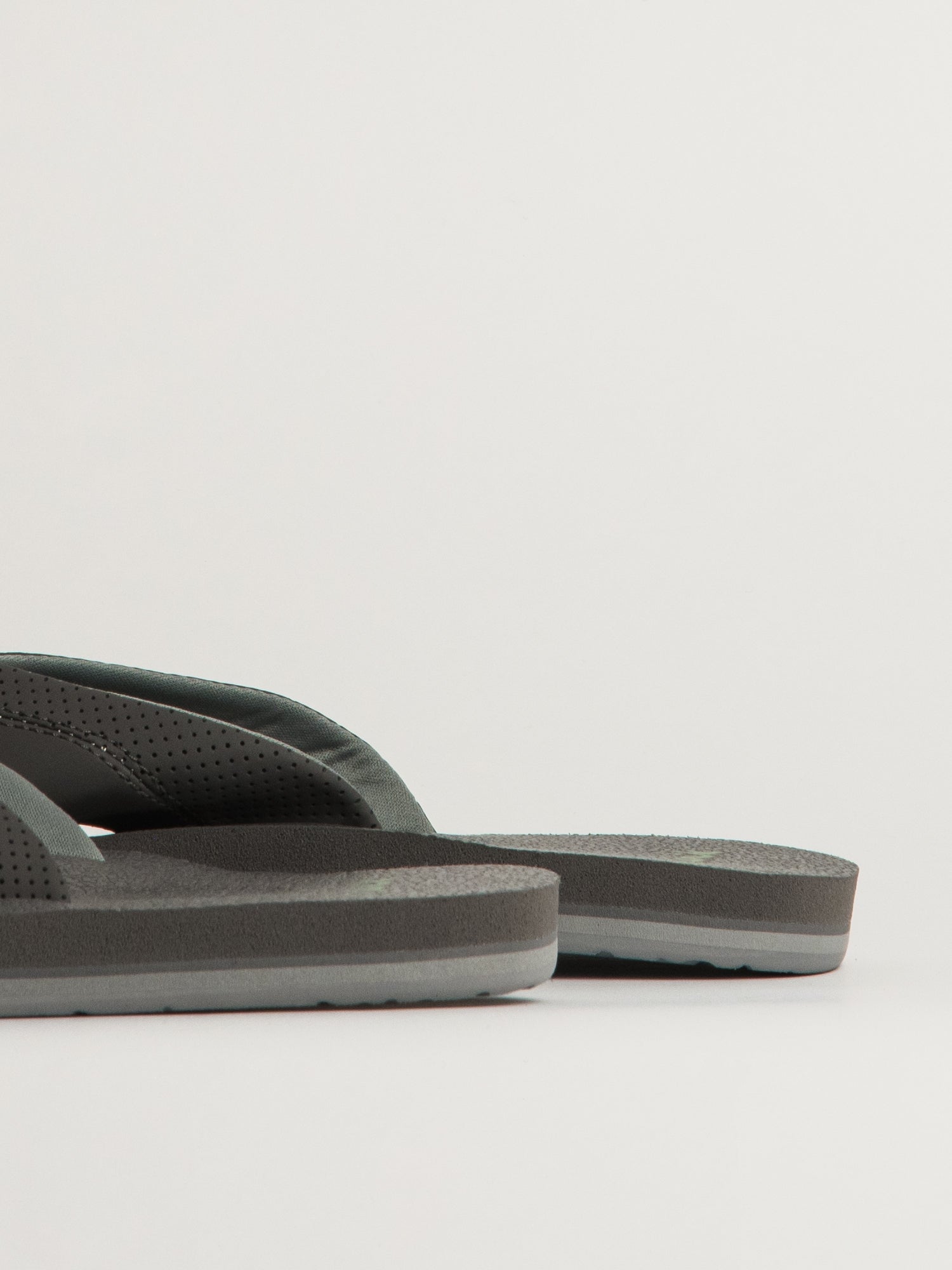 MENS SANUK BEER COZY IV SANDALS - CASTLEROCK - Image 7