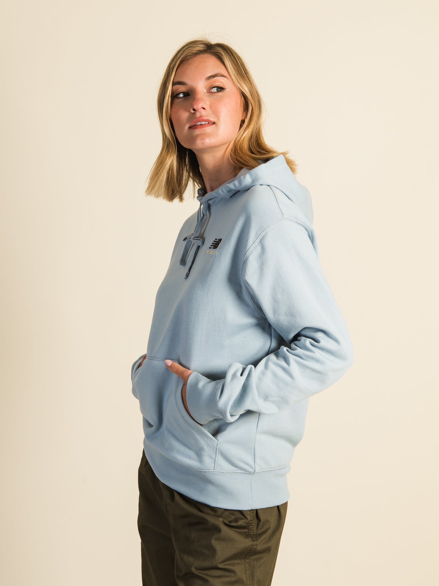 NEW BALANCE UNI-SSENTIALS PULL OVER HOODIE - CLEARANCE - Image 2