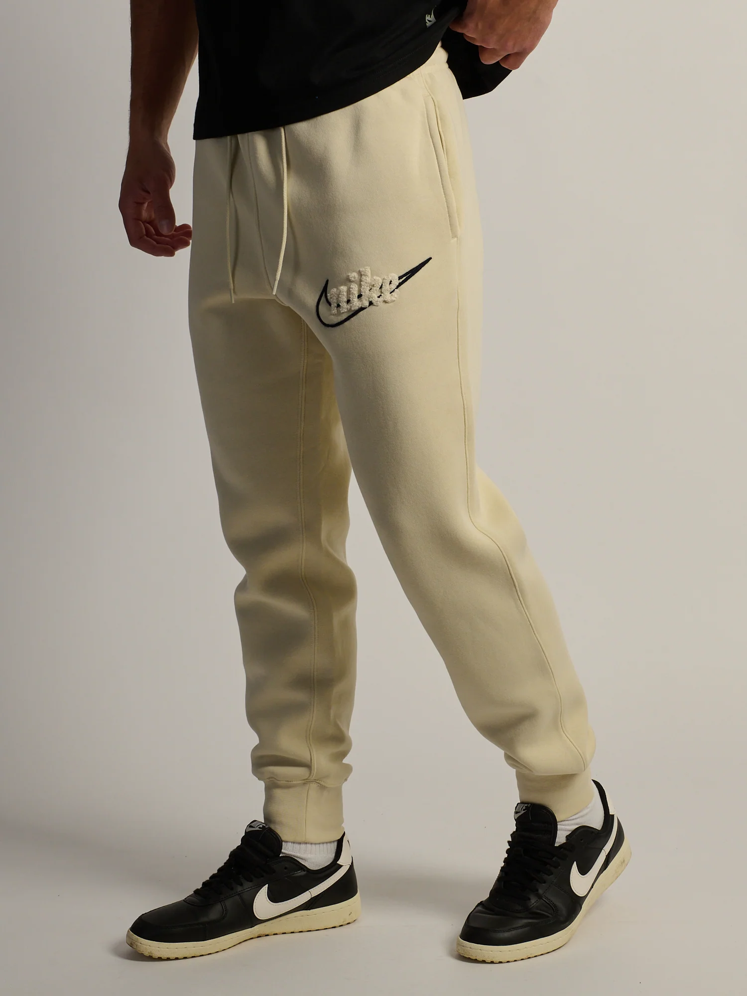 NIKE CLUB CHENILLE JOGGER - LIGHT KHAKI - Image 3
