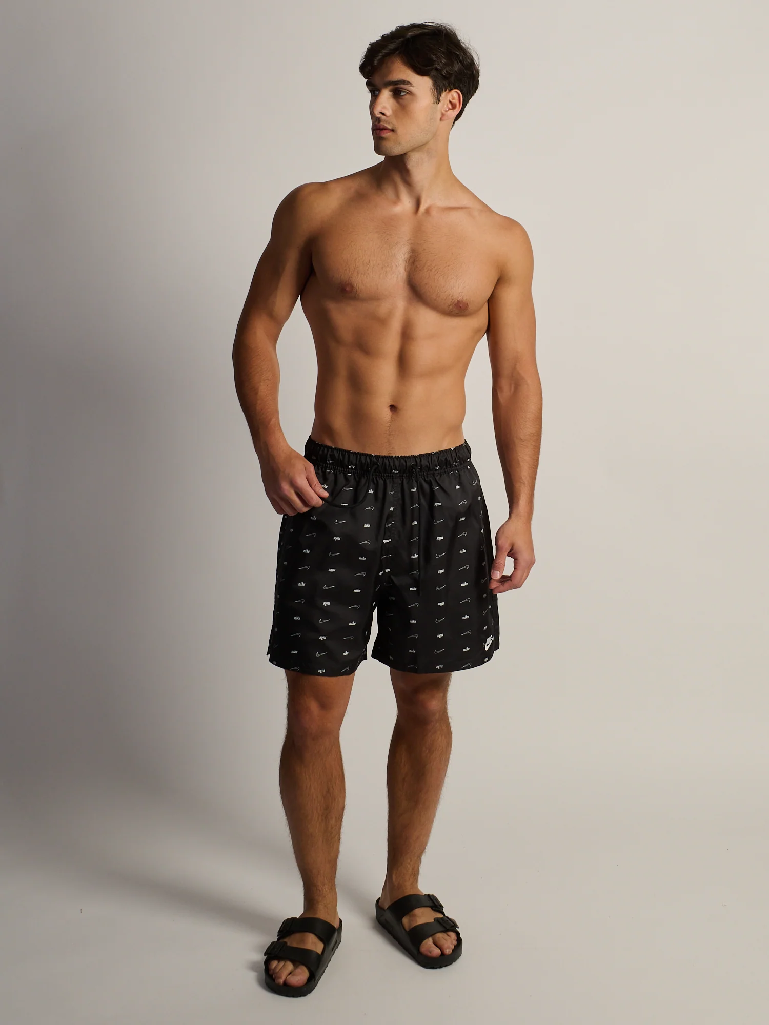 NIKE CLUB WOVEN ALL OVER PRINT FLOW SHORT - Image 2