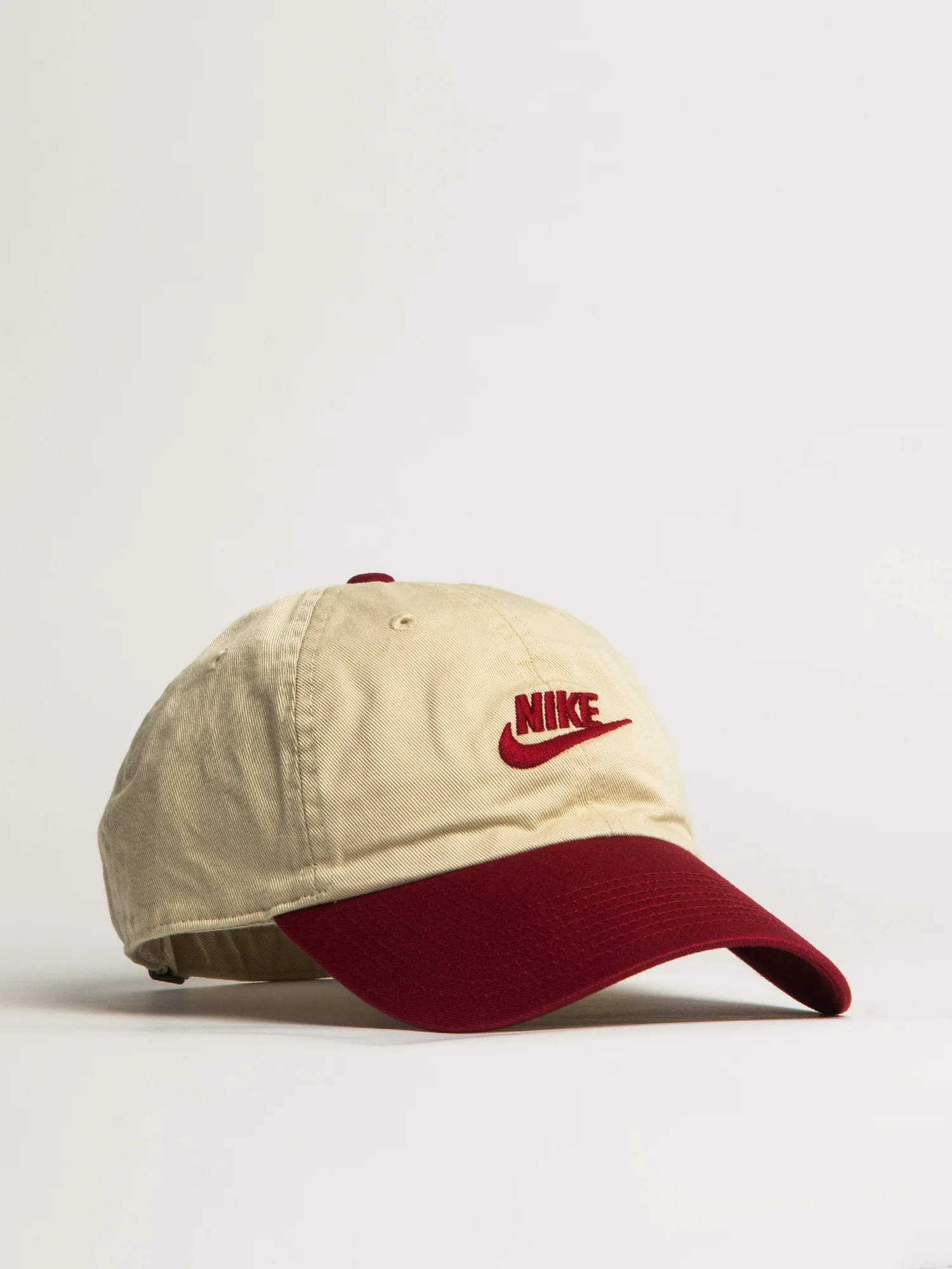 NIKE FUTURA CLUB CAP - BEIGE
