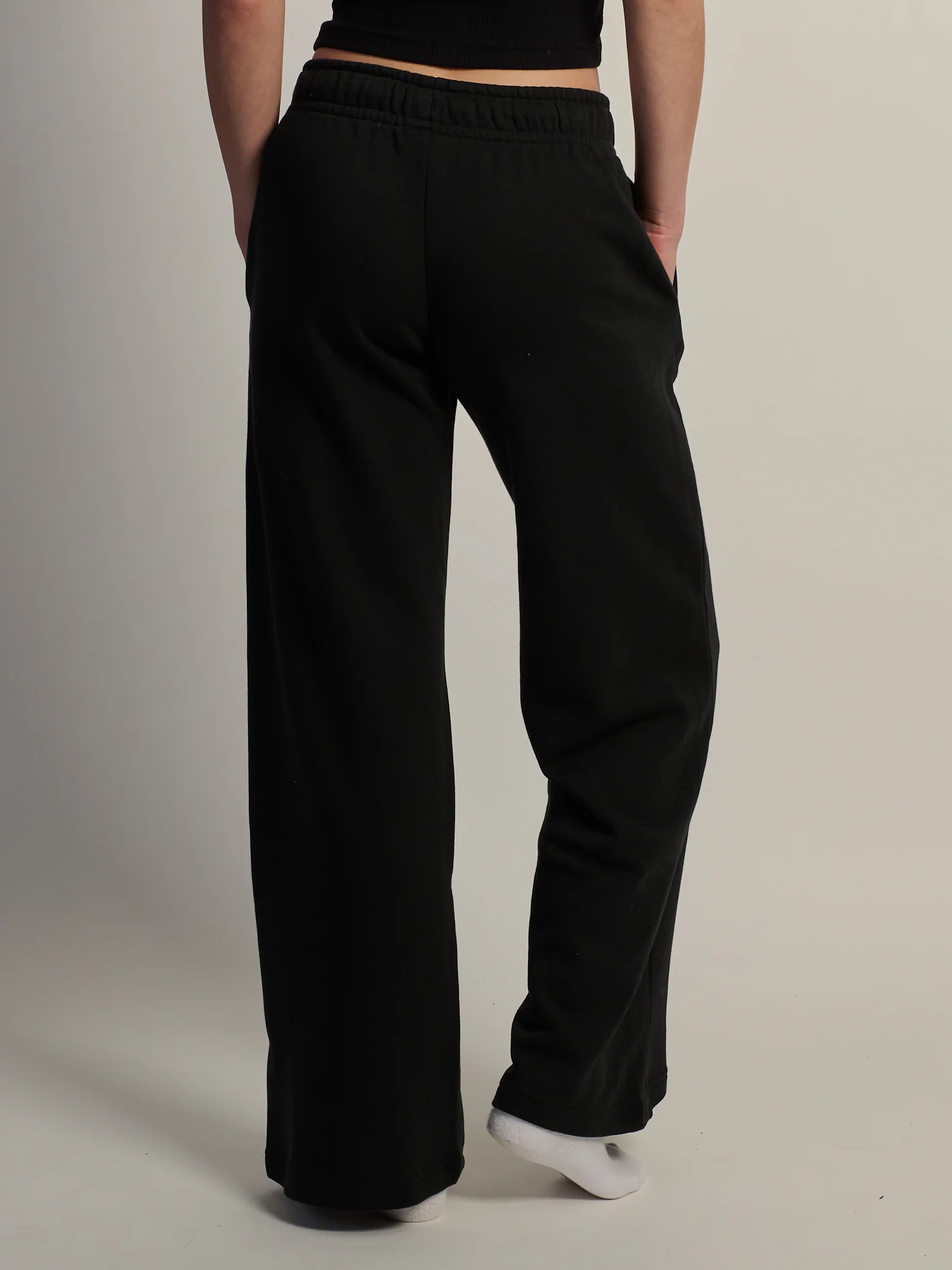 NIKE MID RISE WIDELEG PANT - Image 4