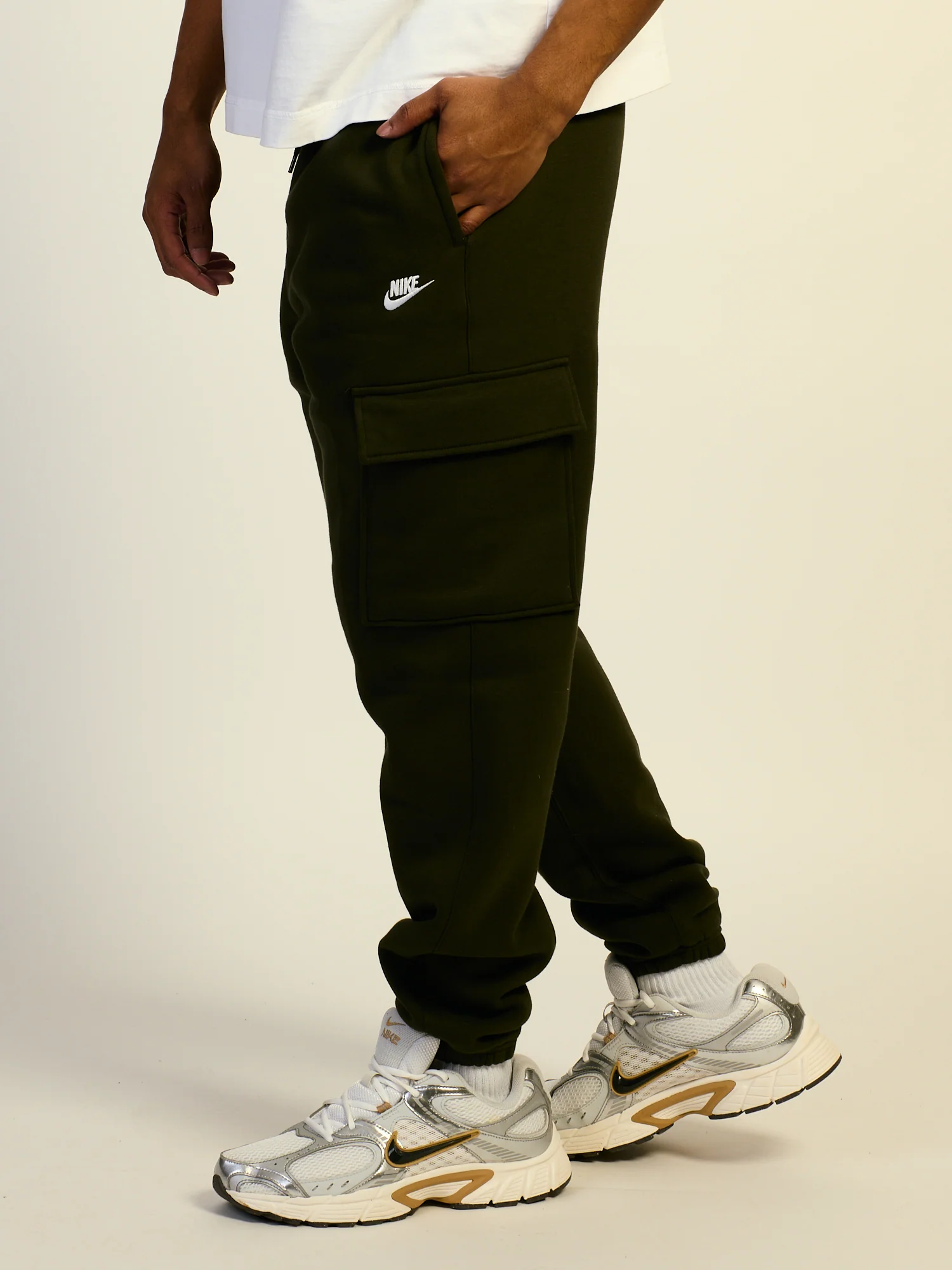NIKE SPORTSWEAR CLUB CARGO PANT - SEQUOIA - Image 3
