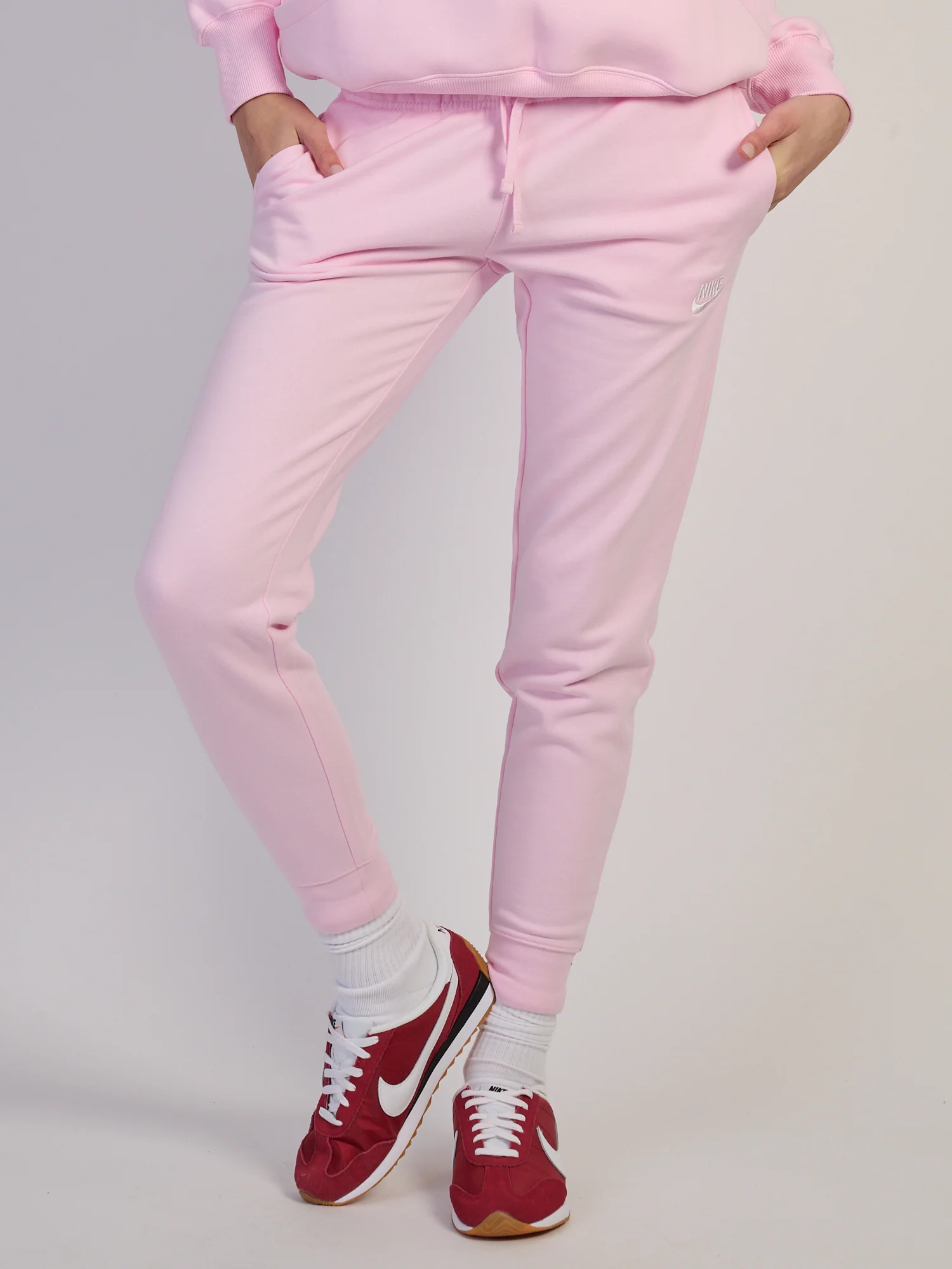 NIKE SPORTSWEAR CLUB FLEECE MID RISE PANT STD - PINK - Image 3