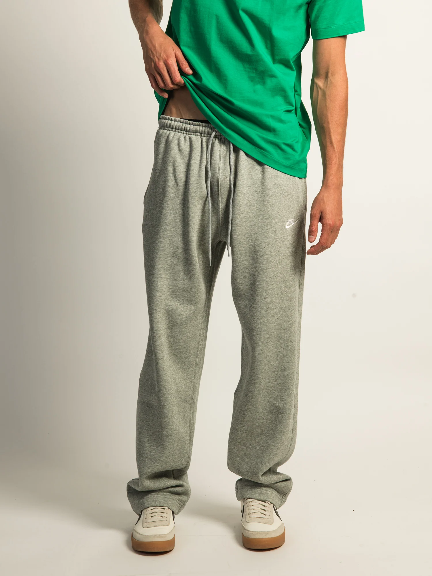 NIKE SPORTSWEAR CLUB OPEN HEM PANT - Image 3